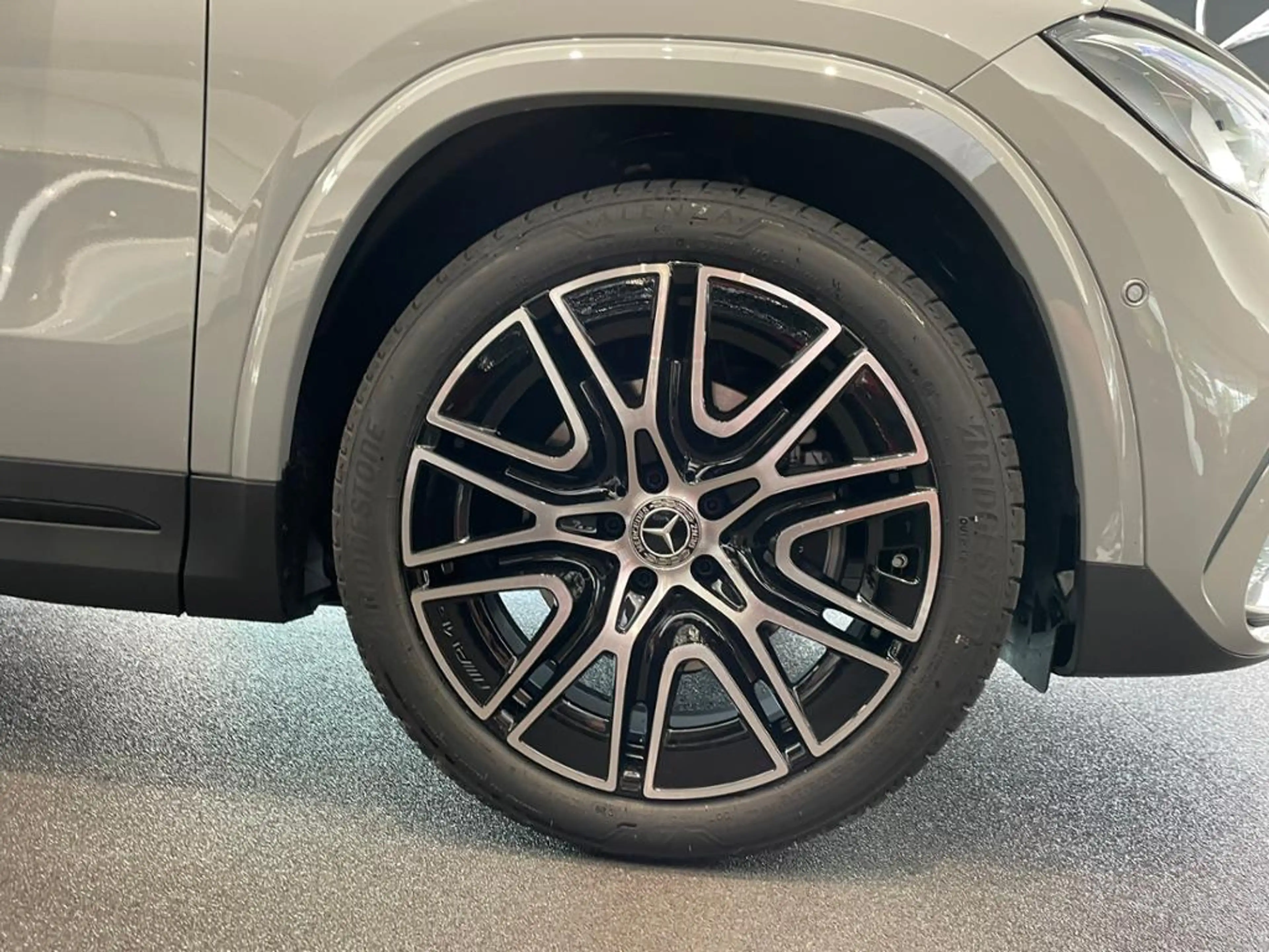 Mercedes-Benz GLA 200 AMG+PANO+AHK+MULTIBEAM+TOTWKL+KEYL+360°+ — photo 10