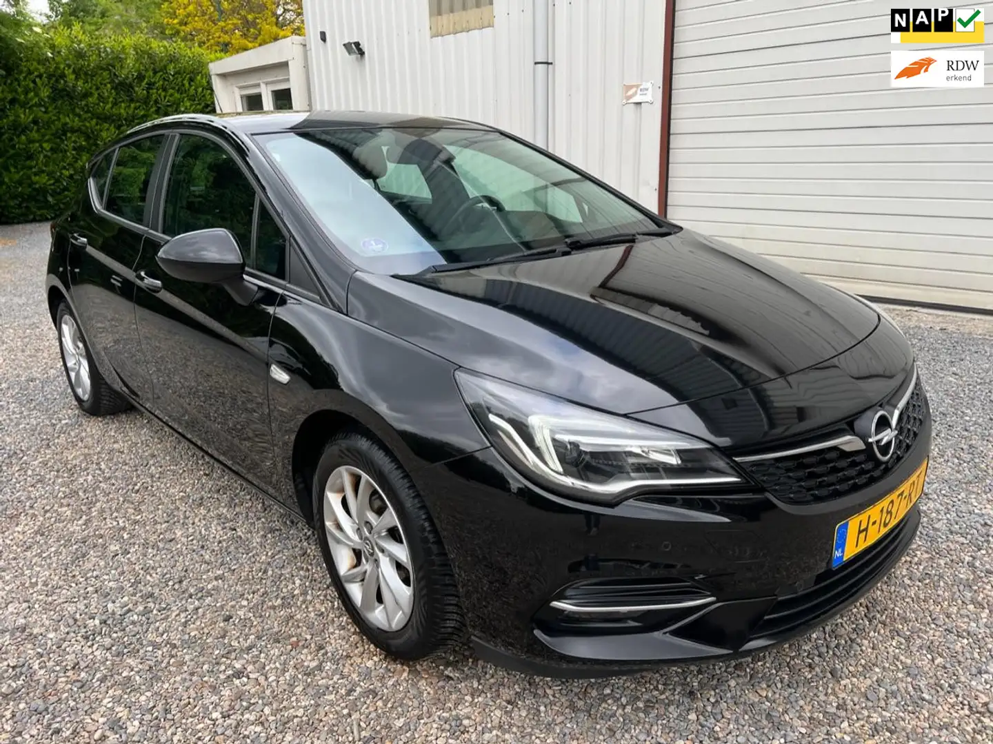 Opel Astra 1.2 Edition 1e-EIG TREKHAAK.CAMERA.NAVI.NAP.BTW! Schwarz - 1