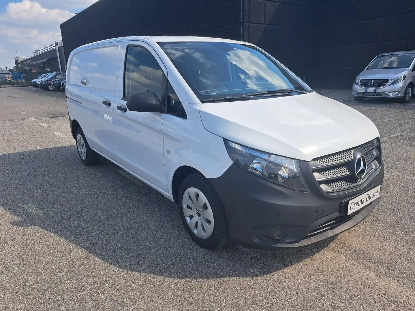 Mercedes-Benz Vito Vito 114 d Furgone Compact Bianco - 2
