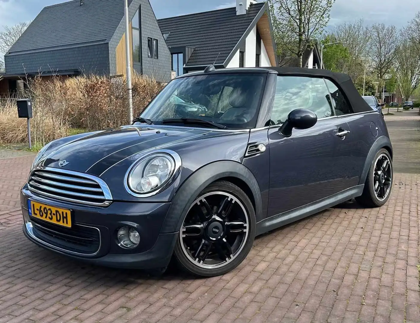 MINI One Cabrio One Cabrio 1.6 Сірий - 2