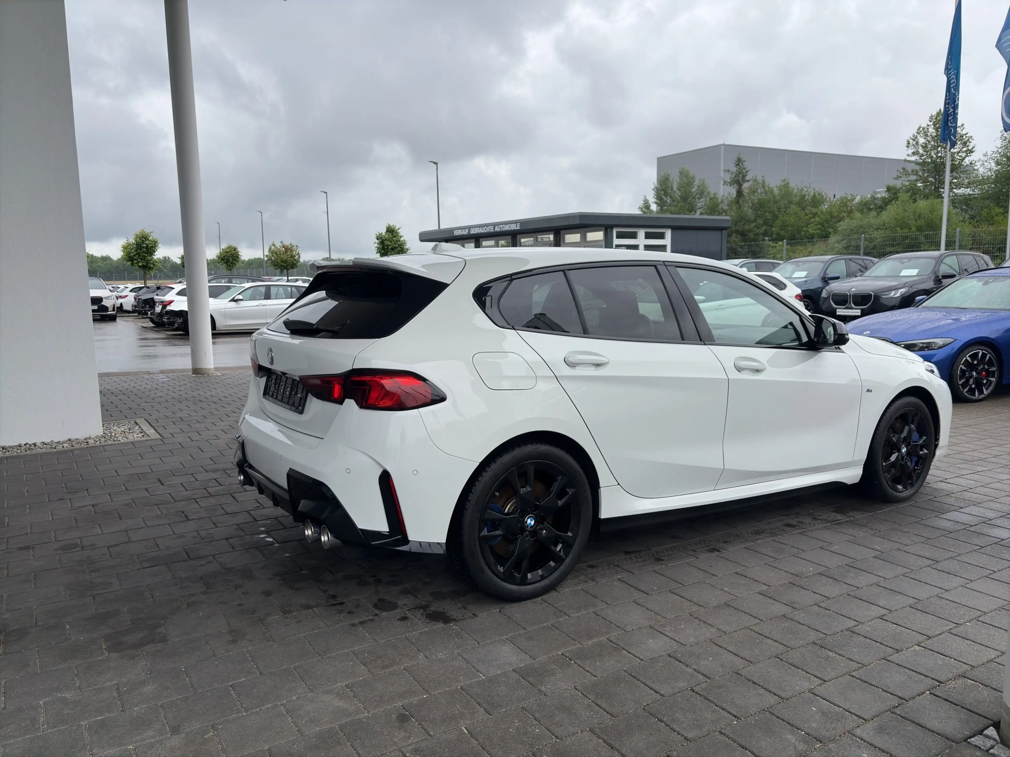 BMW 135 M xDrive Limousine ACC HUD 360° H&K Memorysi. — photo 6