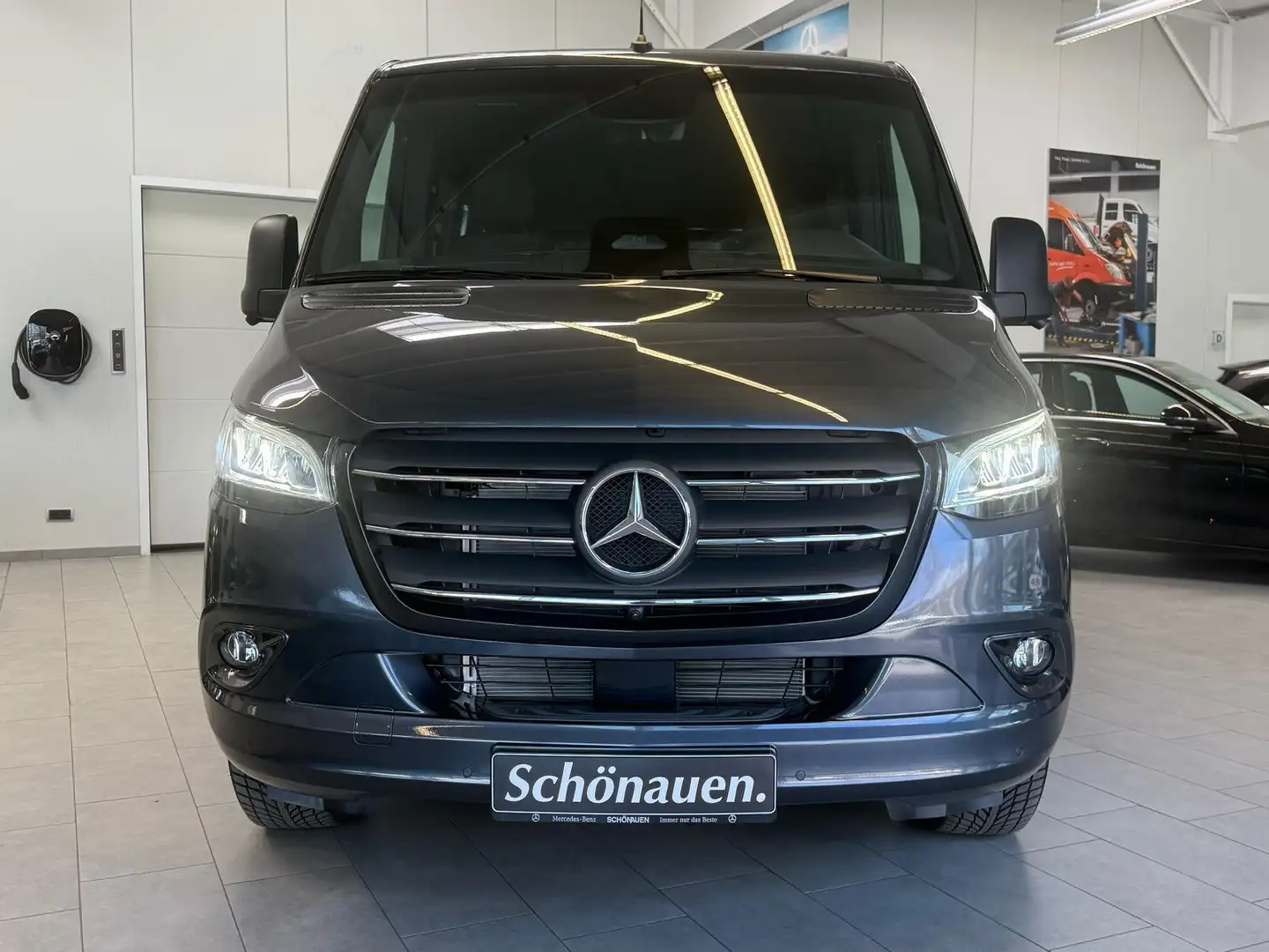 Mercedes-Benz Sprinter 319 TOURER SELECT UPE119.279€ LUFTFEDER Grau - 2
