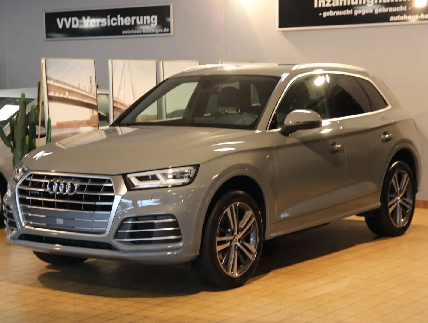 Audi Q5 SUV Sport 40 TDI Quattro S-tronic S Line 20" Grau - 1