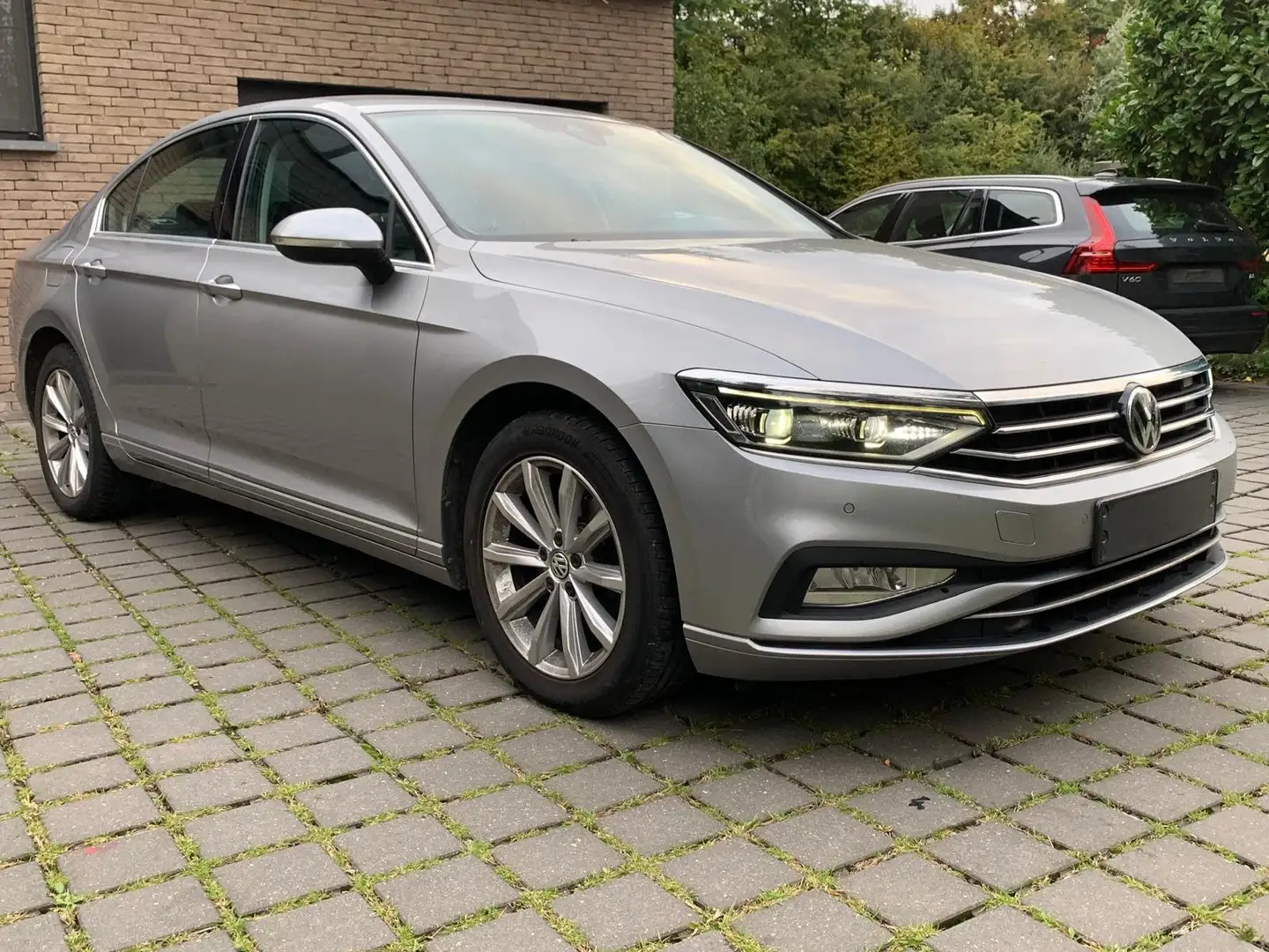 Volkswagen Passat Passat 1.6 TDI SCR DSG Silber - 1