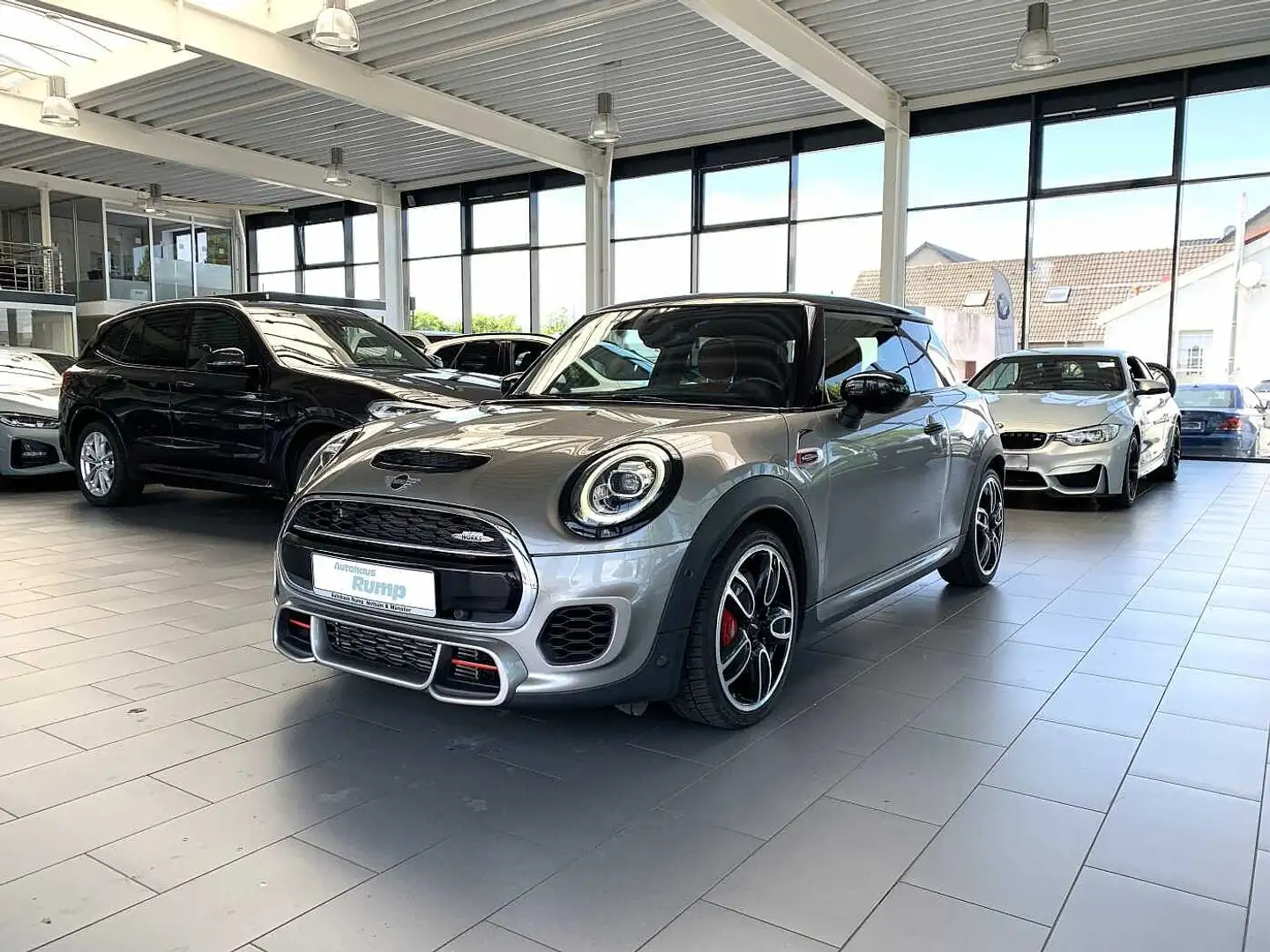 MINI John Cooper Works Autom/Leder/Navi/H&K/Chilli II Silber - 1