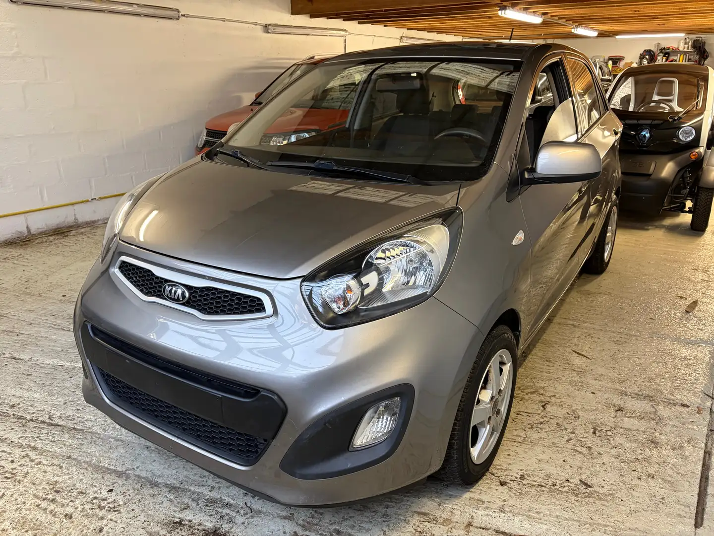 Kia Picanto Picanto 1.2i Fusion Aut. Gris - 1