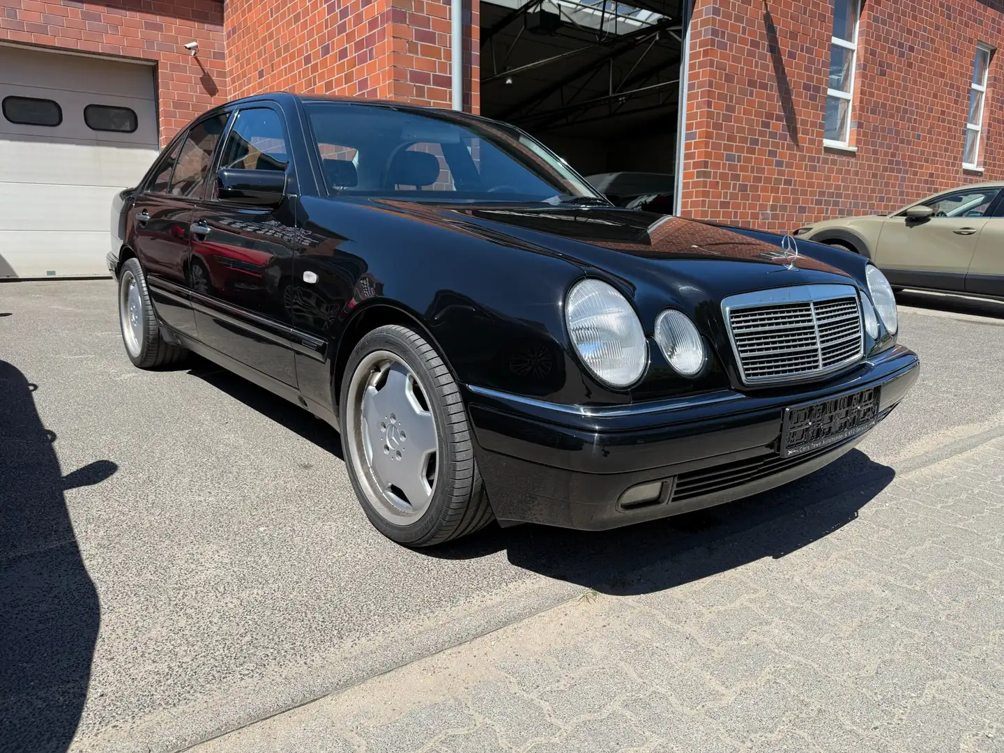 Mercedes-Benz E 220 E 220 CDI (210.006) Negro - 1