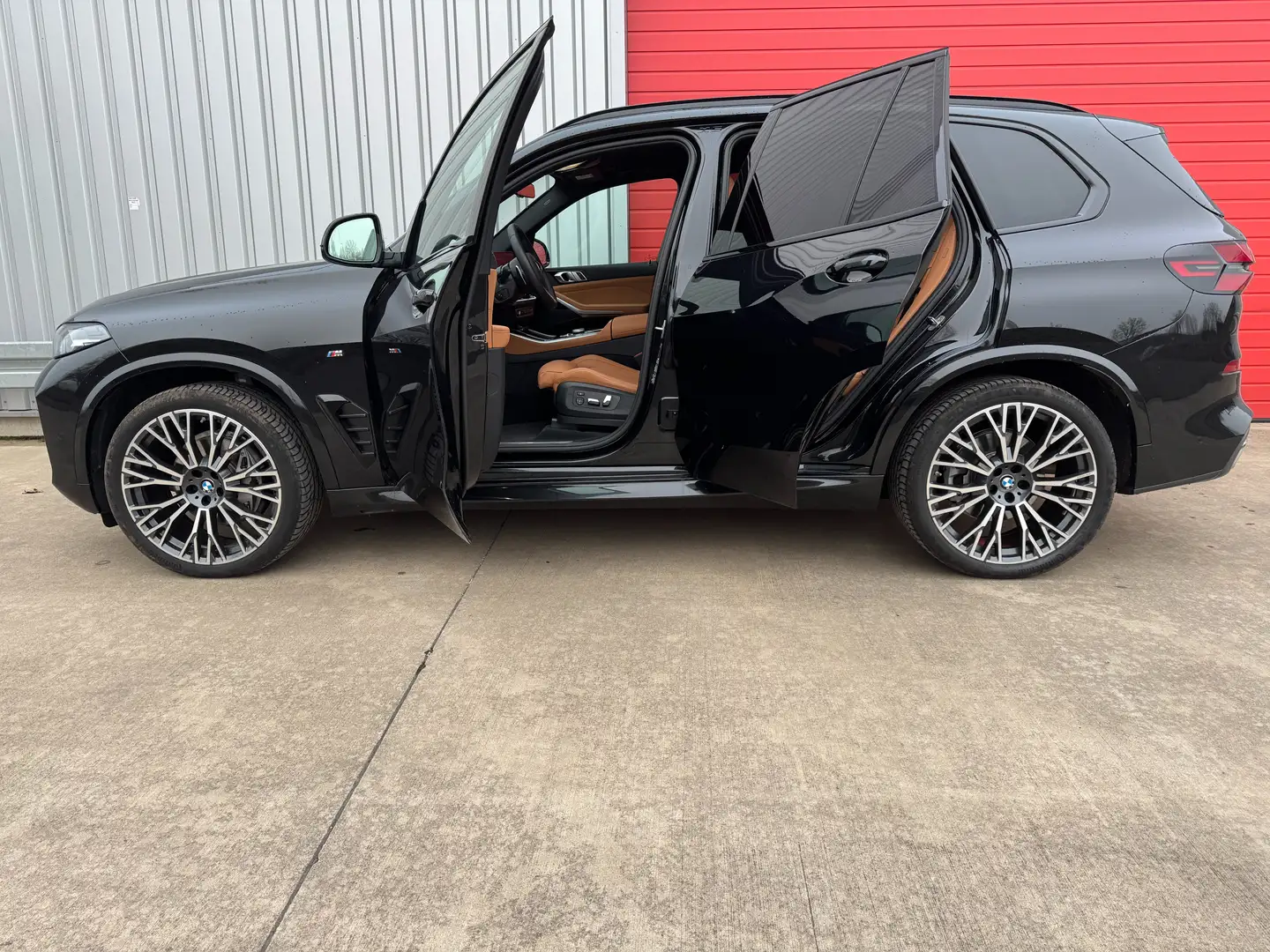 BMW X5 X5 xDrive30d M Sport+AHK+22 ZOLL+COC+CURVED+DAB Schwarz - 1