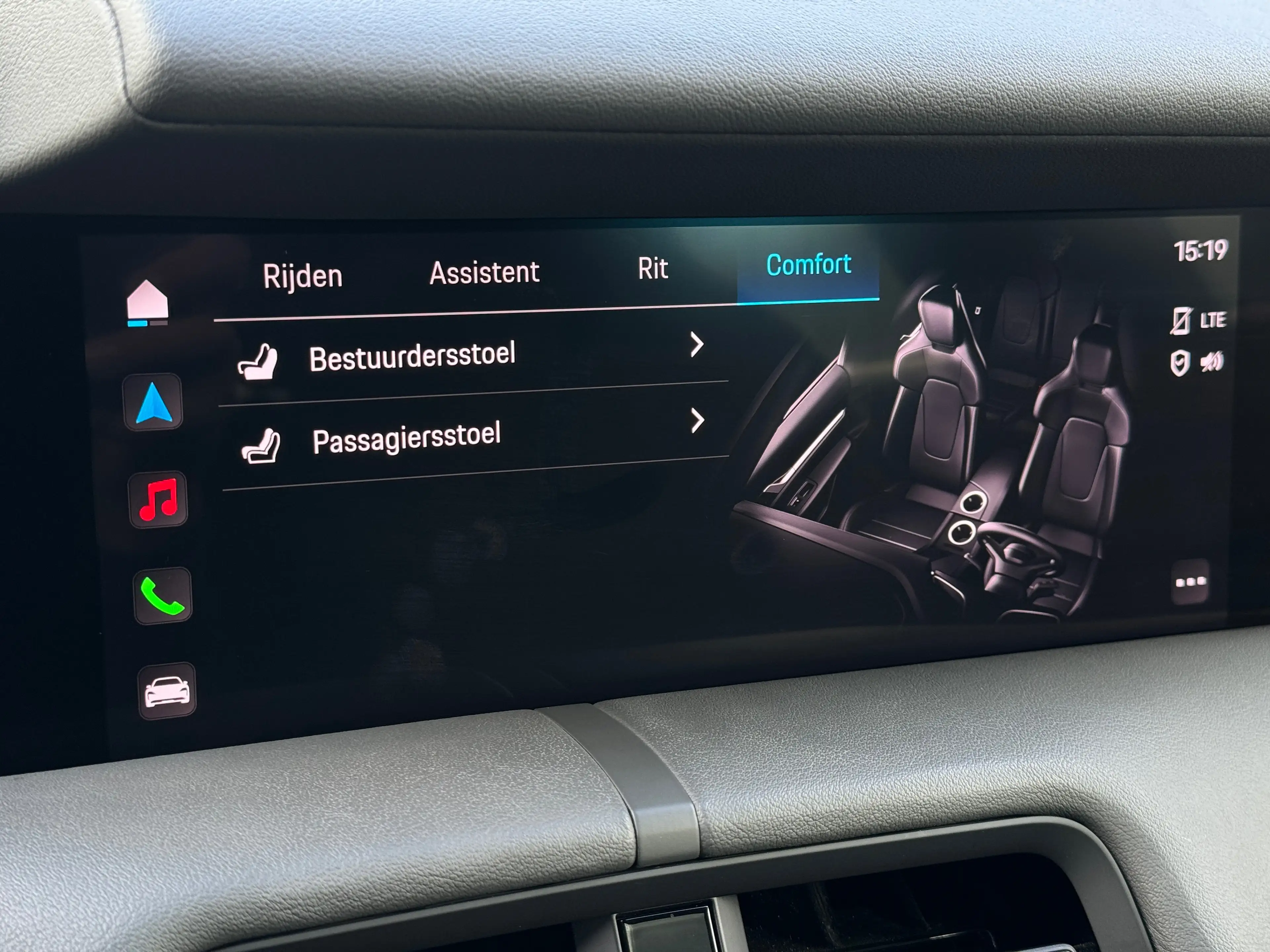 Porsche Taycan 4S - 79.2 kWh — photo 15