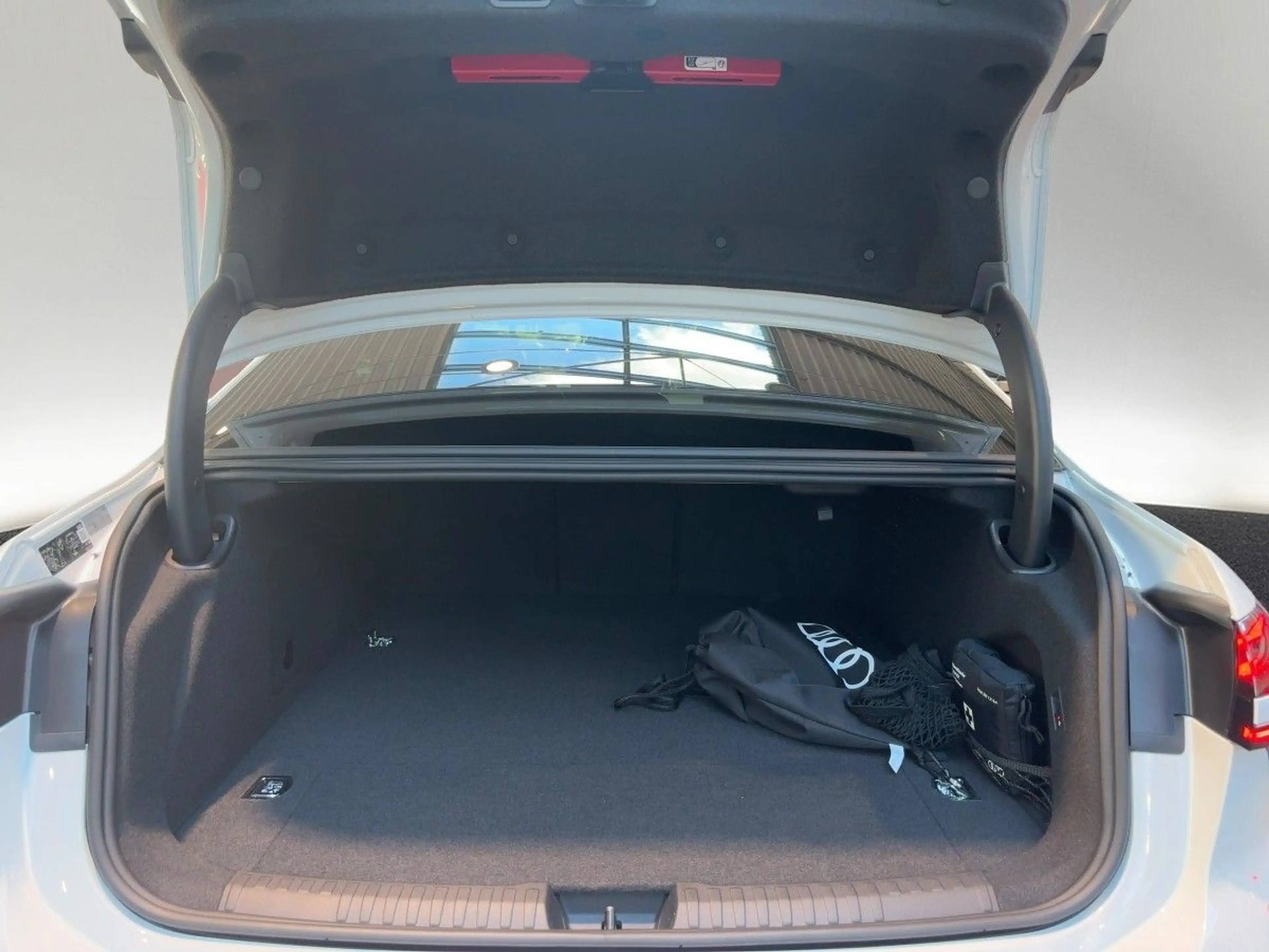 Audi A6 e-hybrid qu S-Line AHK B&O HuD LUFT — photo 7