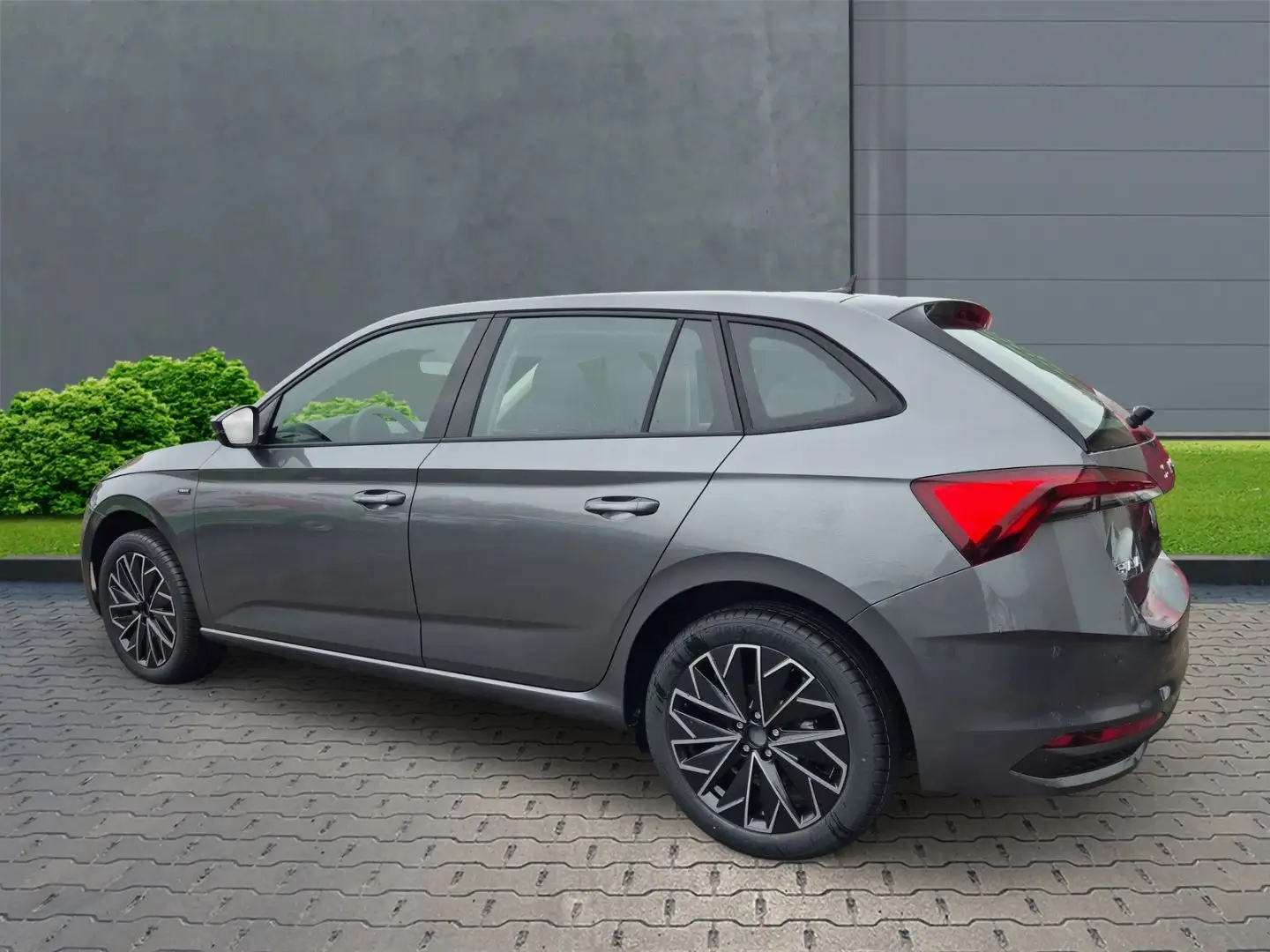 Skoda Scala Drive 1.0 TSI+Anhängerkupplung+Alufelgen+K Grau - 2
