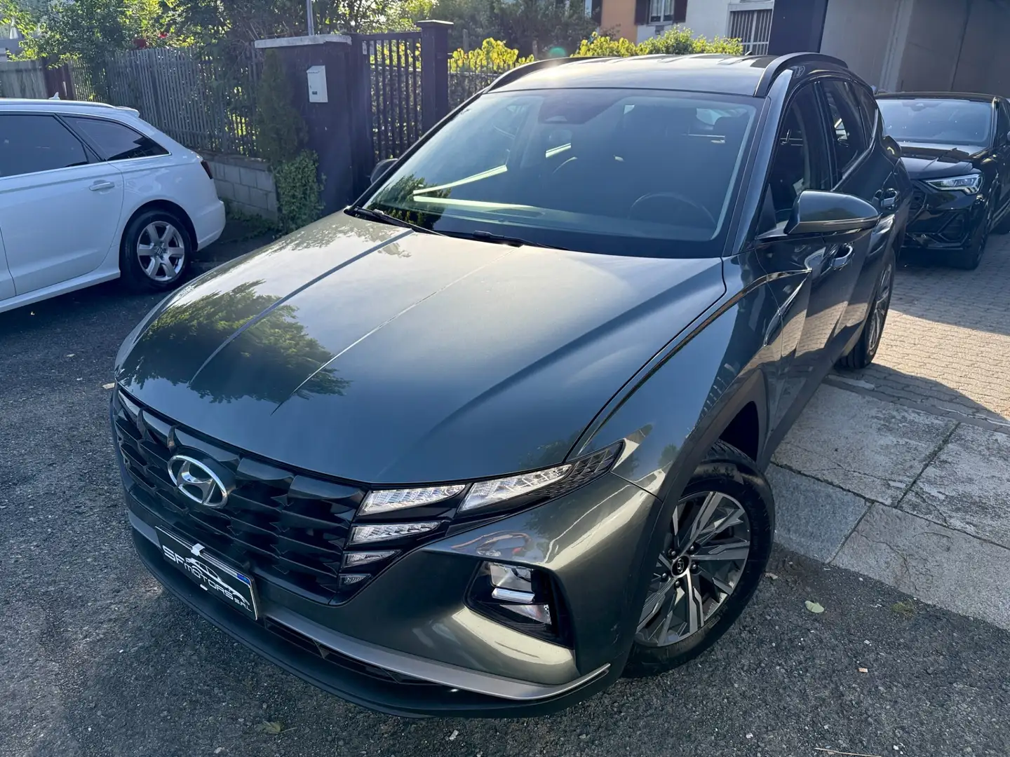Hyundai TUCSON 1.6 CRDI Exellence Gris - 2
