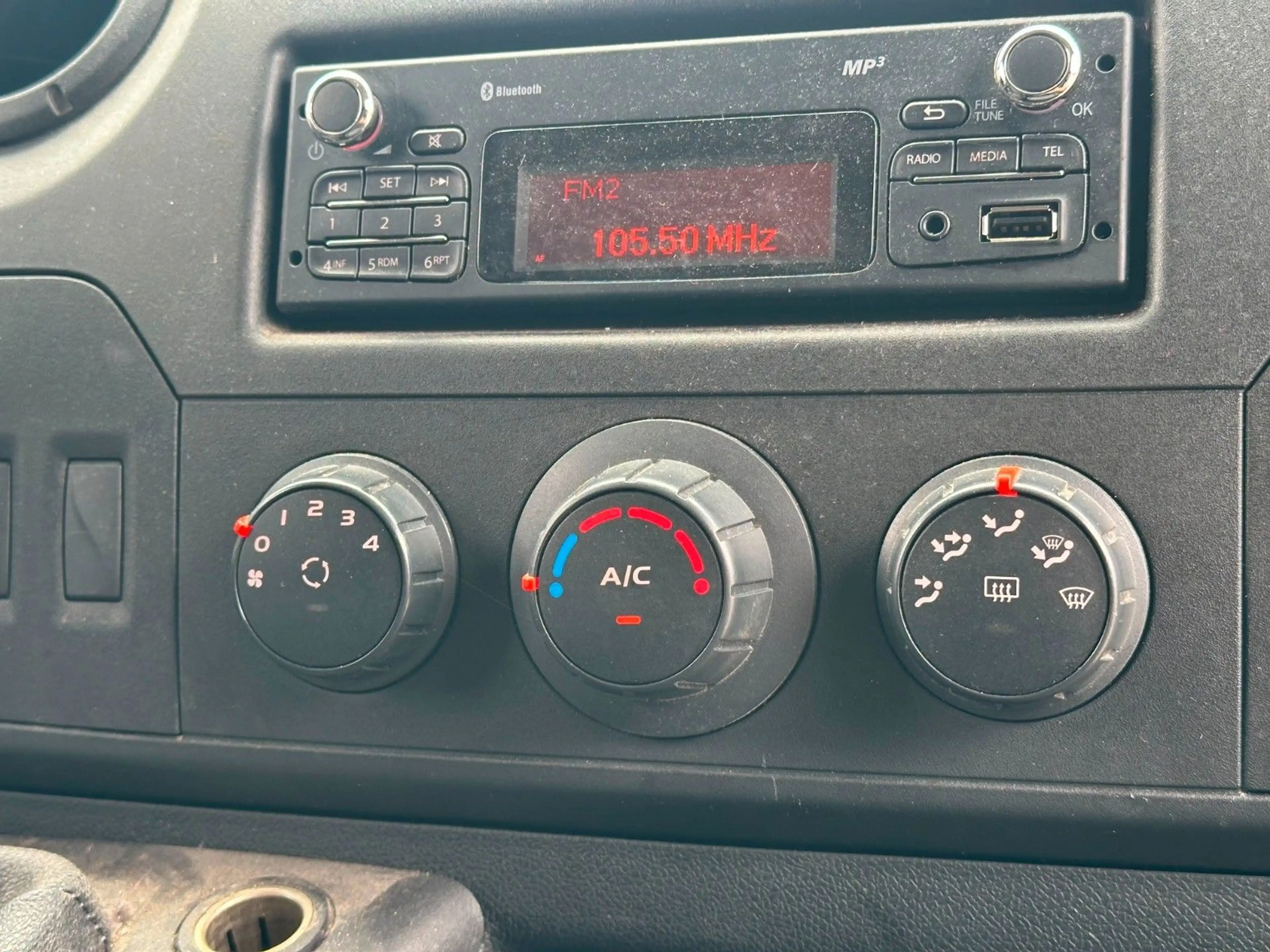 Renault Master MASTER FG F3300 L2H2 2.3 DCI 130CH GRAND CONFORT — photo 9