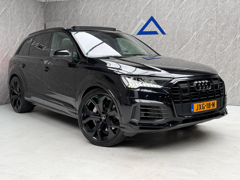 Audi Q7 55 TFSI e quattro / Nette Auto / Panorama — photo 3