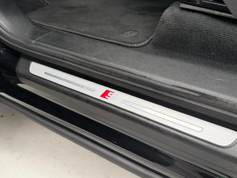 Audi Q7 55 TFSI e quattro / Nette Auto / Panorama — photo 13