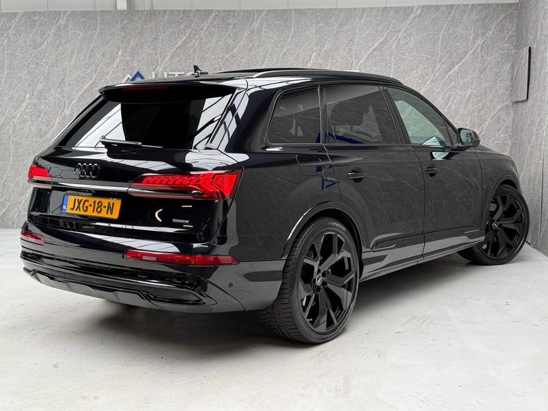 Audi Q7 55 TFSI e quattro / Nette Auto / Panorama — photo 2