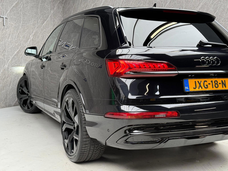 Audi Q7 55 TFSI e quattro / Nette Auto / Panorama — photo 4