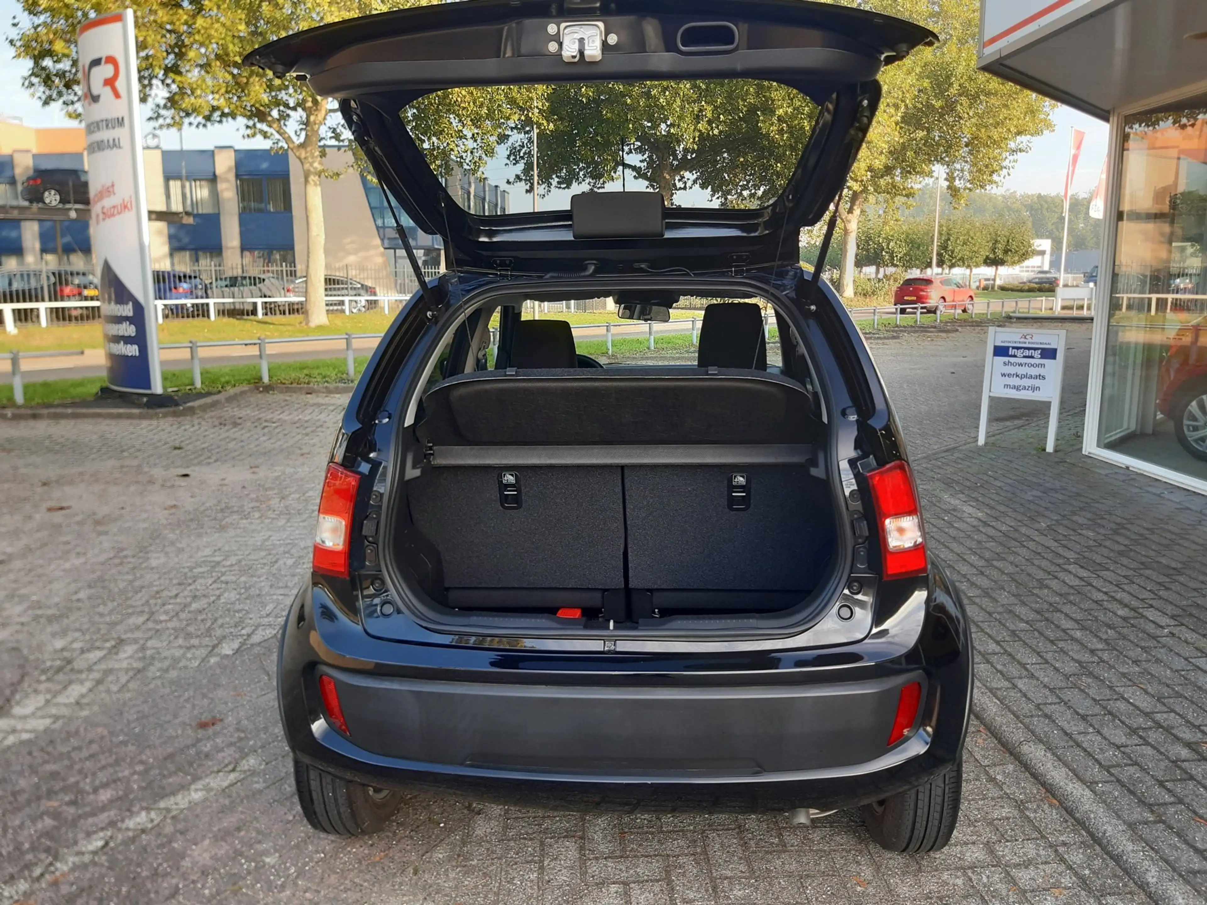 Suzuki Ignis 1.2 style automaat , luxe uitvoering , lage km sta — photo 23