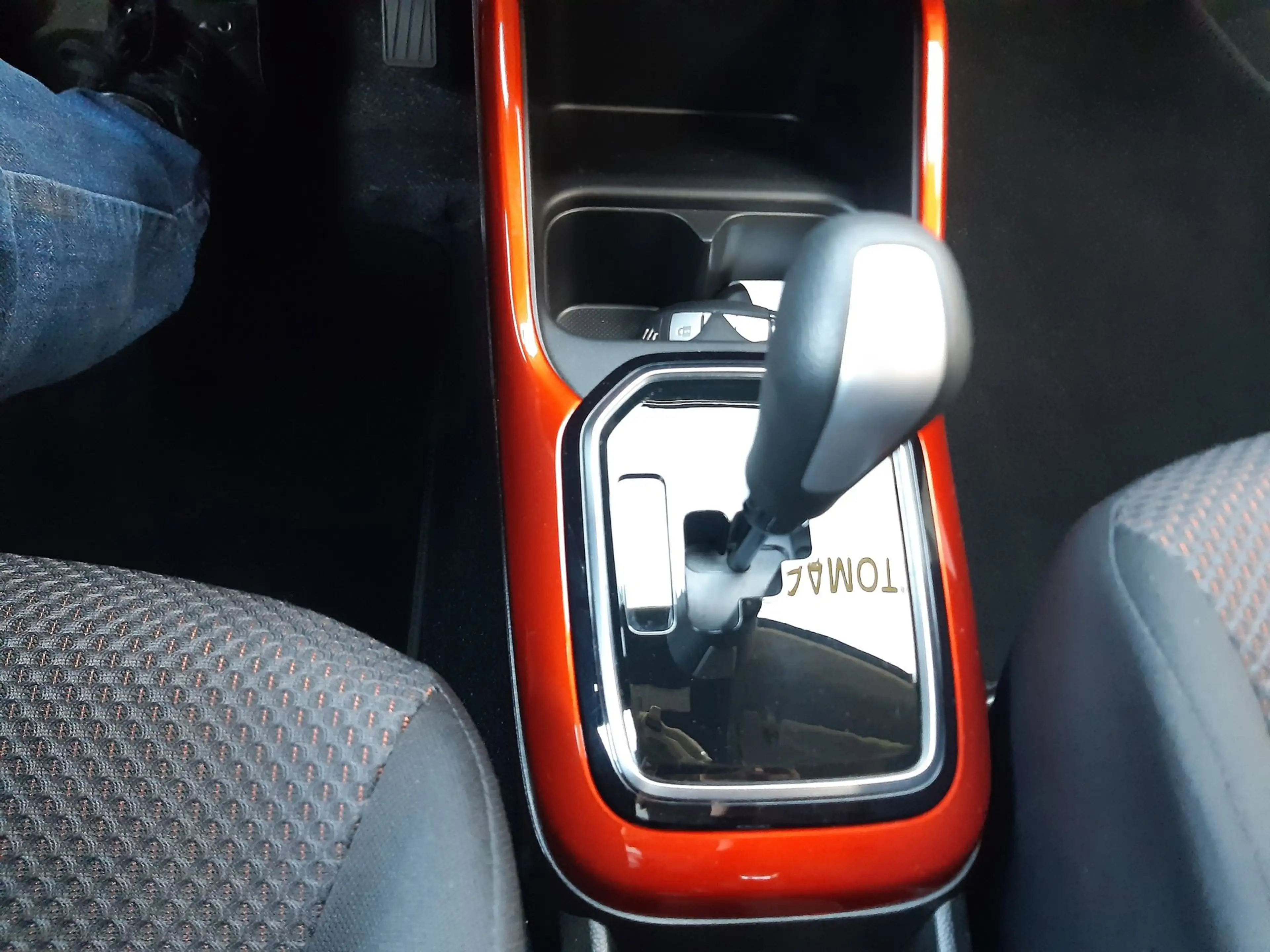 Suzuki Ignis 1.2 style automaat , luxe uitvoering , lage km sta — photo 13