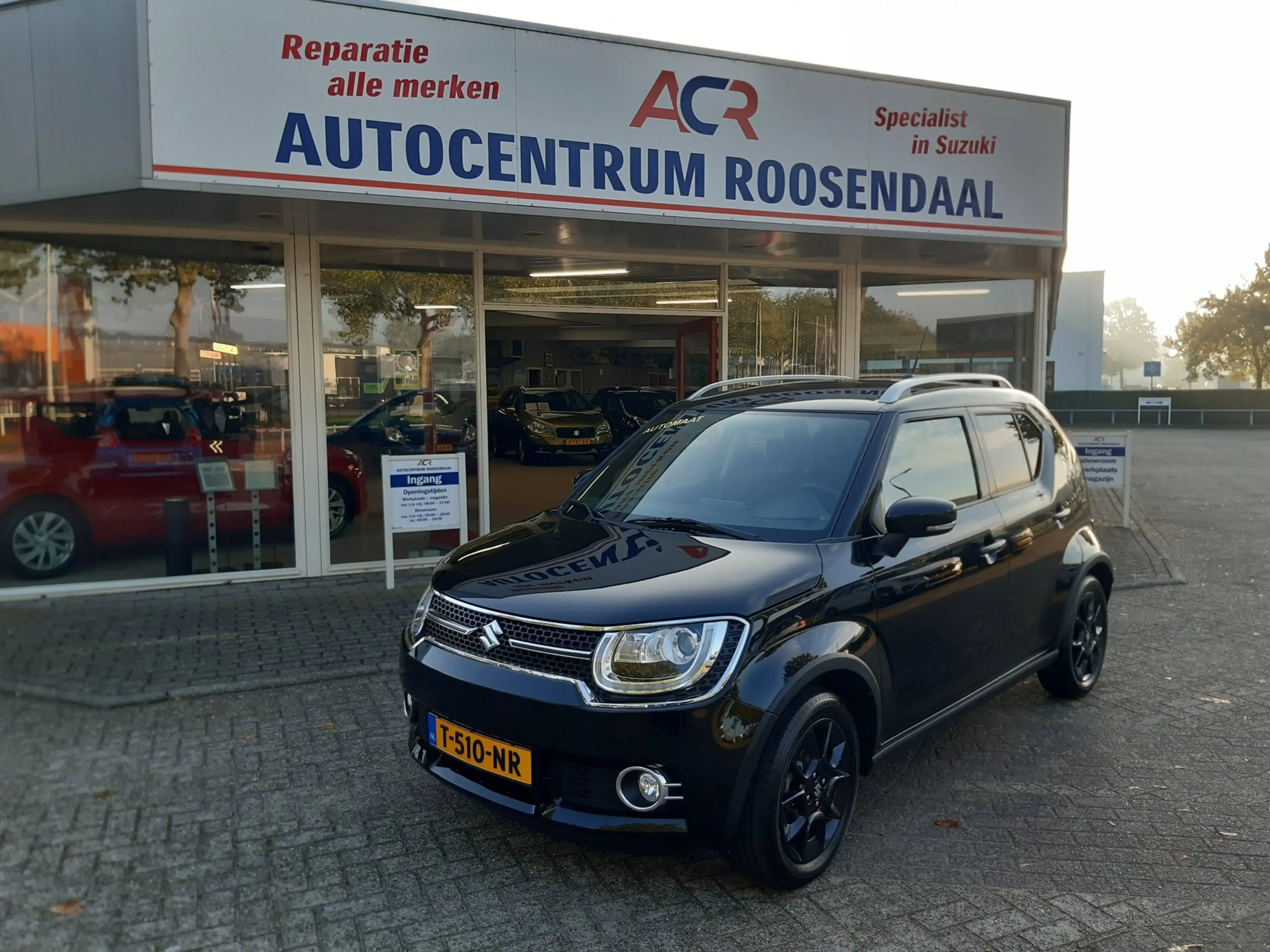 Suzuki Ignis 1.2 style automaat , luxe uitvoering , lage km sta