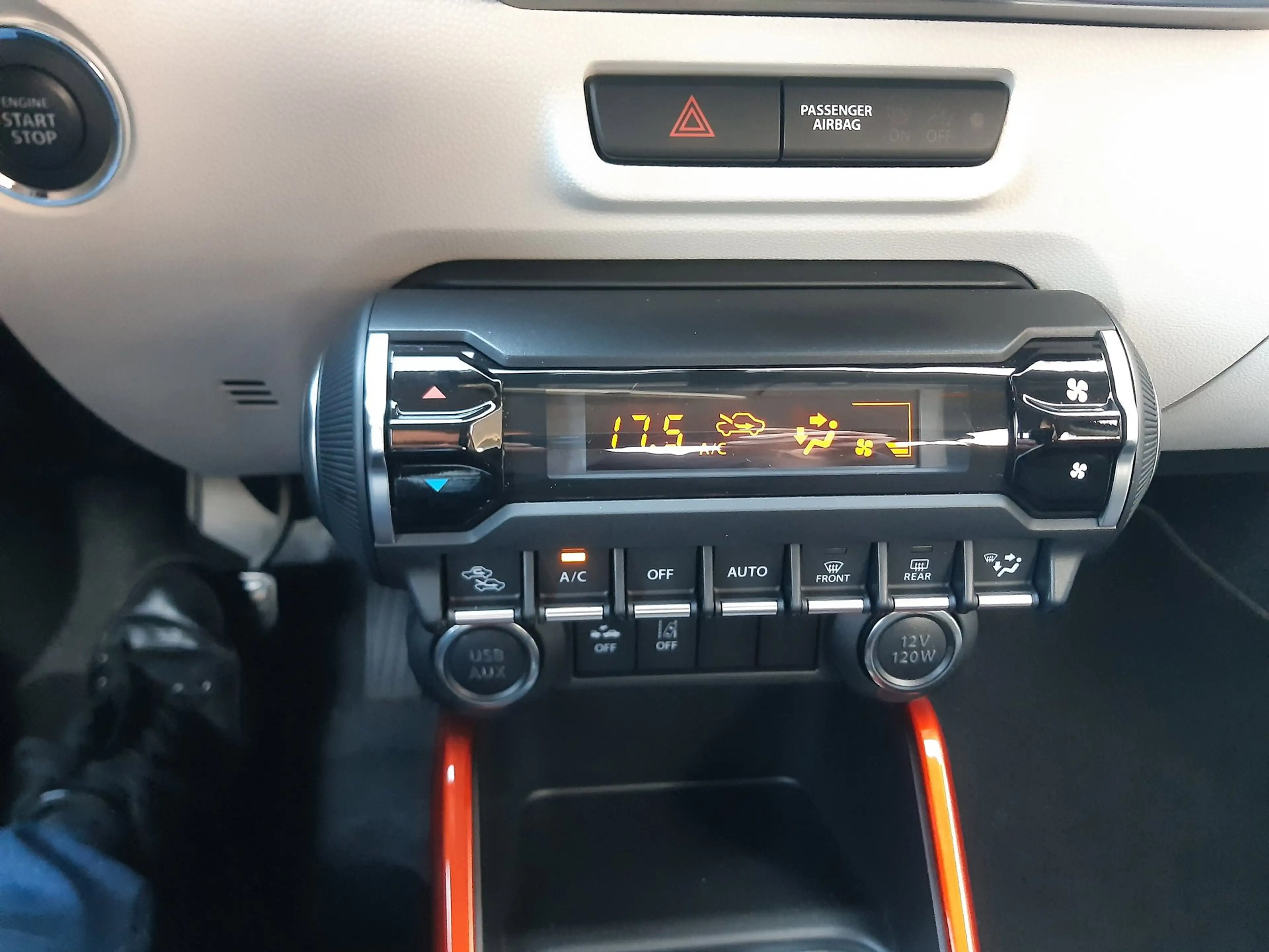 Suzuki Ignis 1.2 style automaat , luxe uitvoering , lage km sta — photo 11