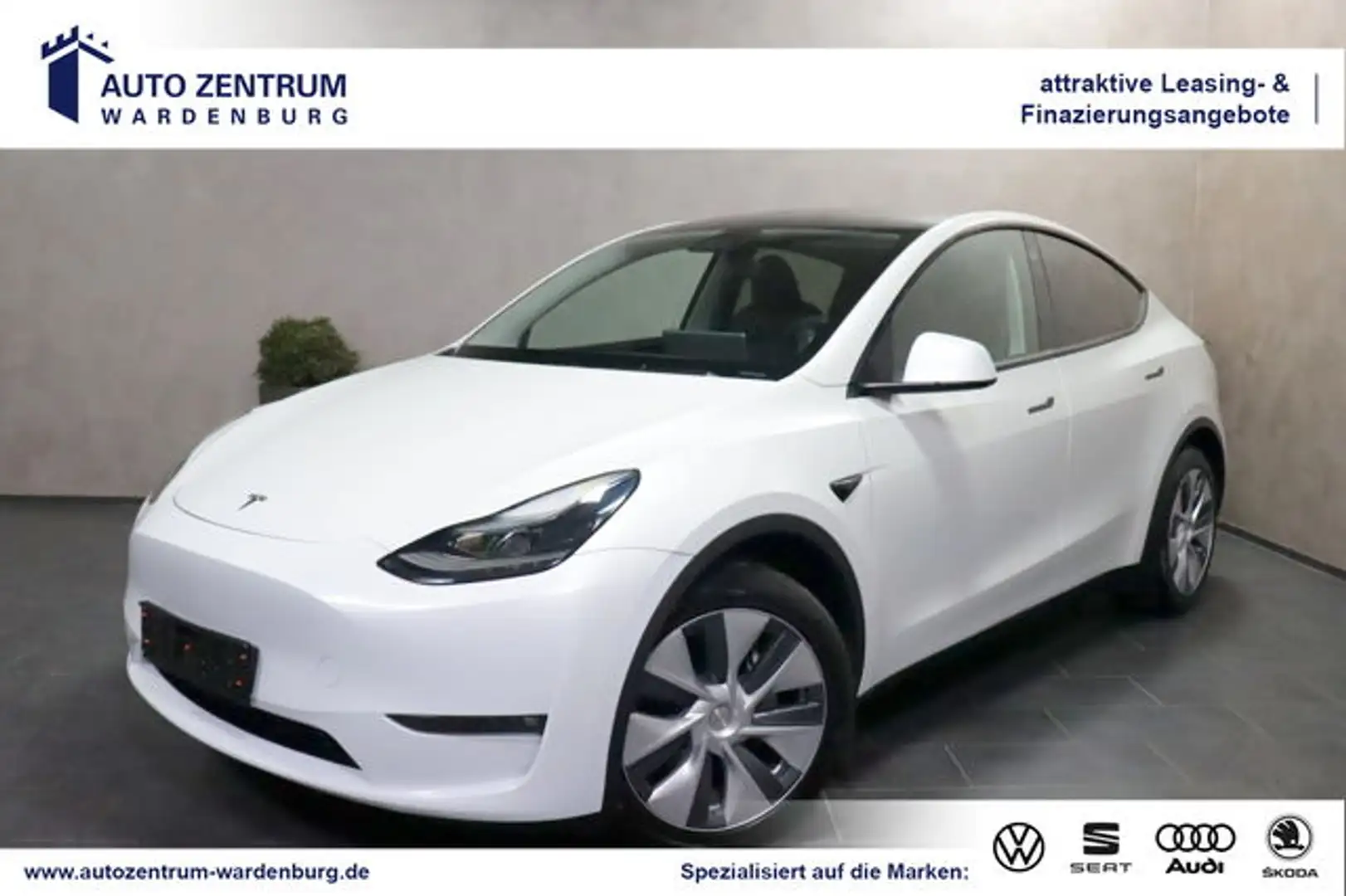 Tesla Model Y Dual Motor AWD Long Range AHK 19ZOLL Long Range Du Blanco - 1