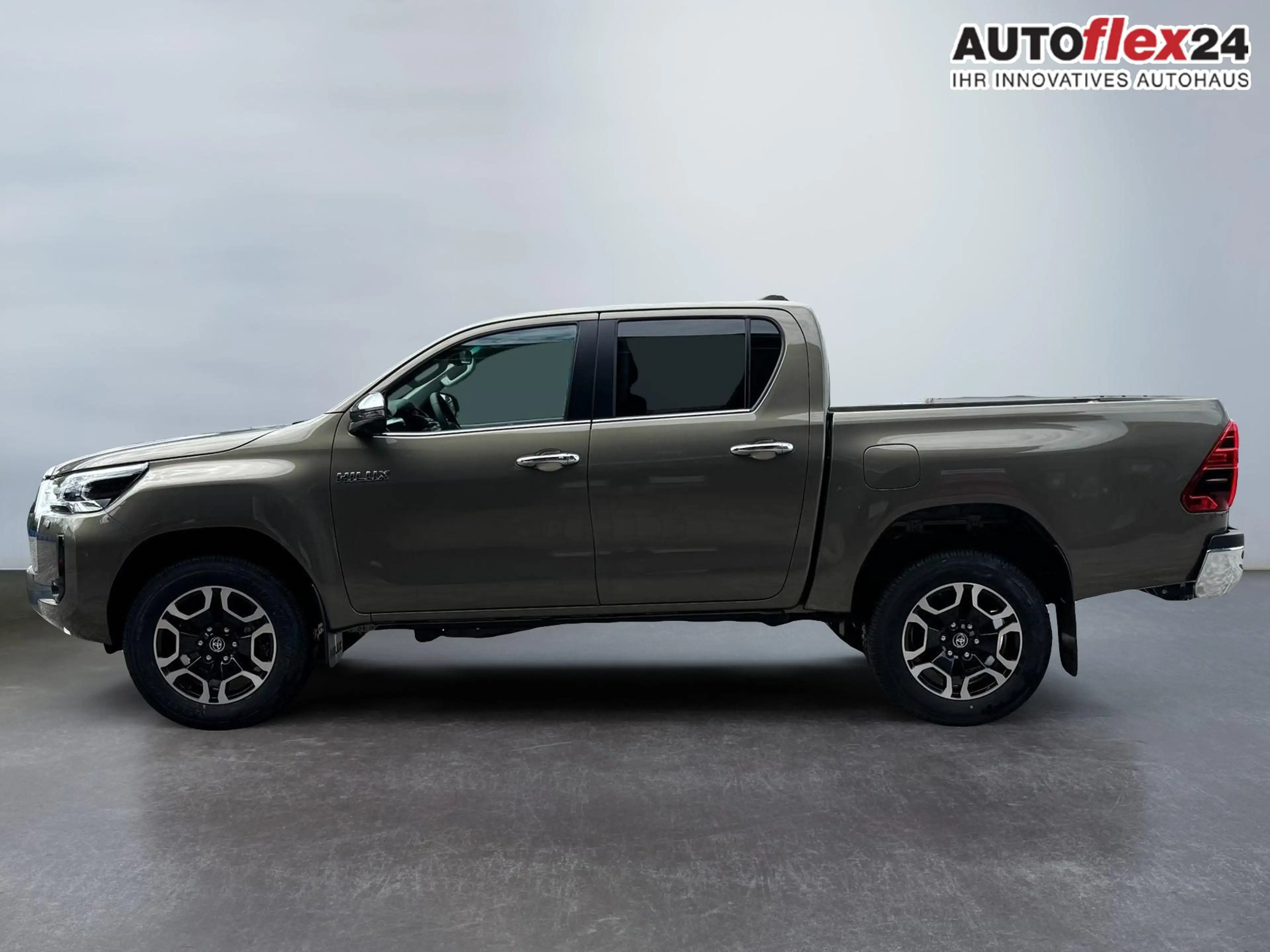 Toyota Hilux Executive Double Cab 4x4 AHK 360° 4 x Sitzheizu... — photo 8