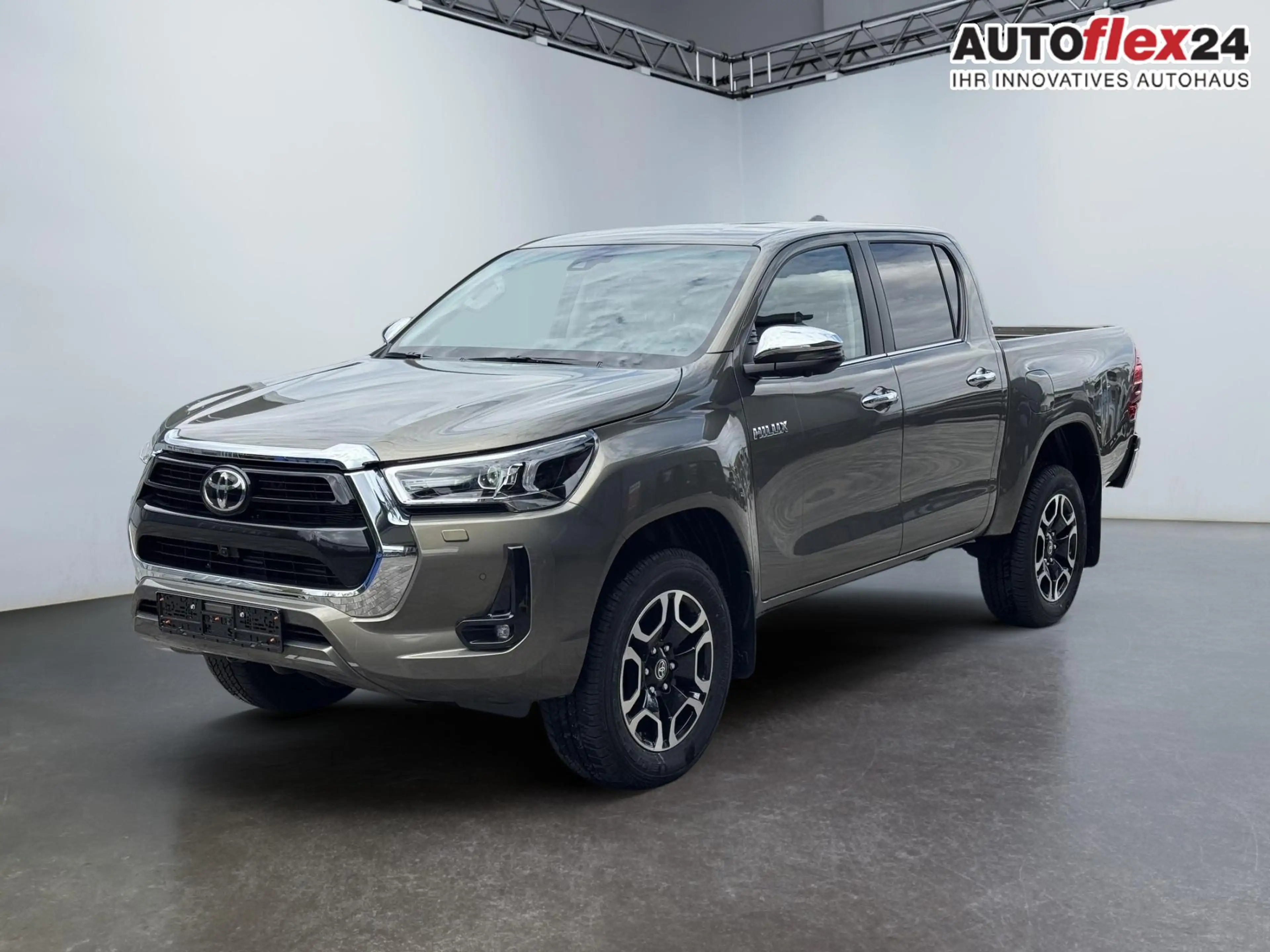 Toyota Hilux Executive Double Cab 4x4 AHK 360° 4 x Sitzheizu... — photo 3