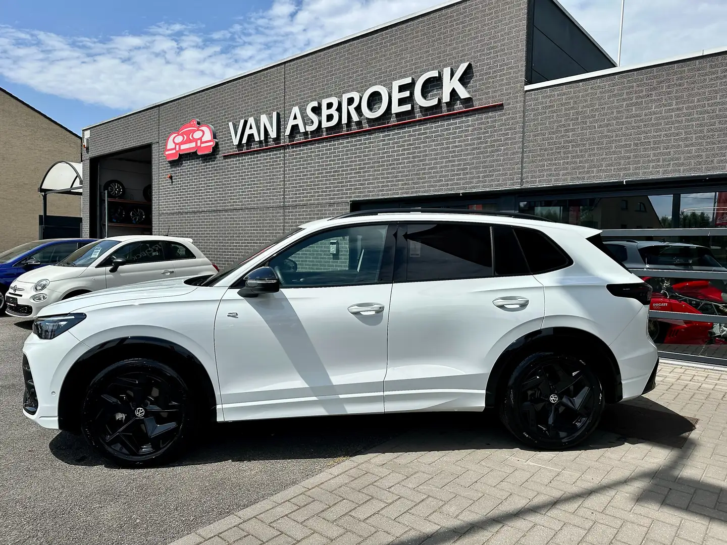Volkswagen Tiguan eHybrid 1.5 TSI R-Line Business Premium DSG Full Blanc - 2