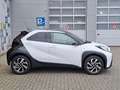 Toyota Aygo X PULSE 5-DEURS APPLE/ANDROID CAMERA CLIMA 17"LMV PR Wit - thumbnail 3
