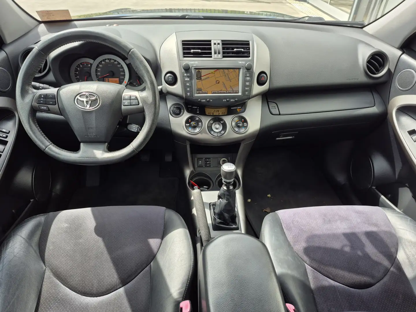Toyota RAV 4 2.0 VVTi Executive Business | Trekhaak | Cruise co Gris - 2