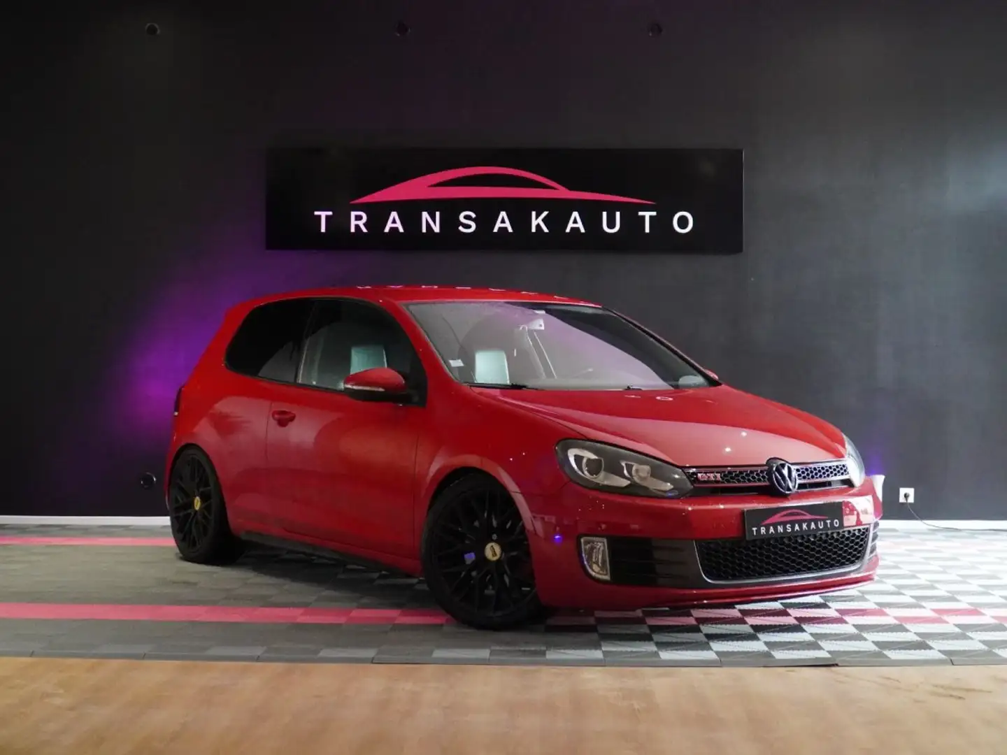 Volkswagen Golf 2.0 TSI 210 GTI DSG6 Rouge - 1