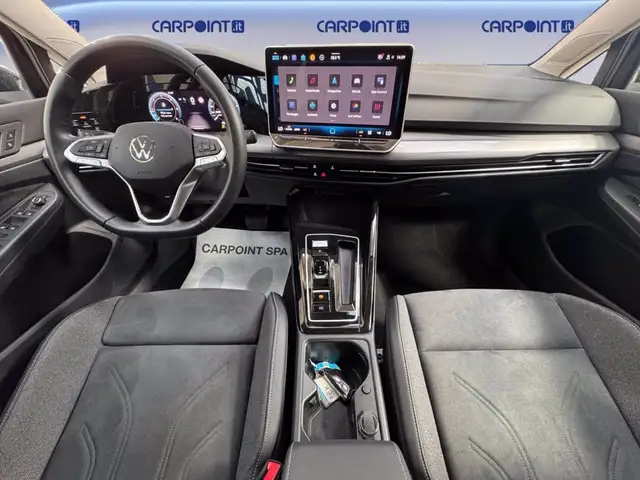 Volkswagen Golf view 11