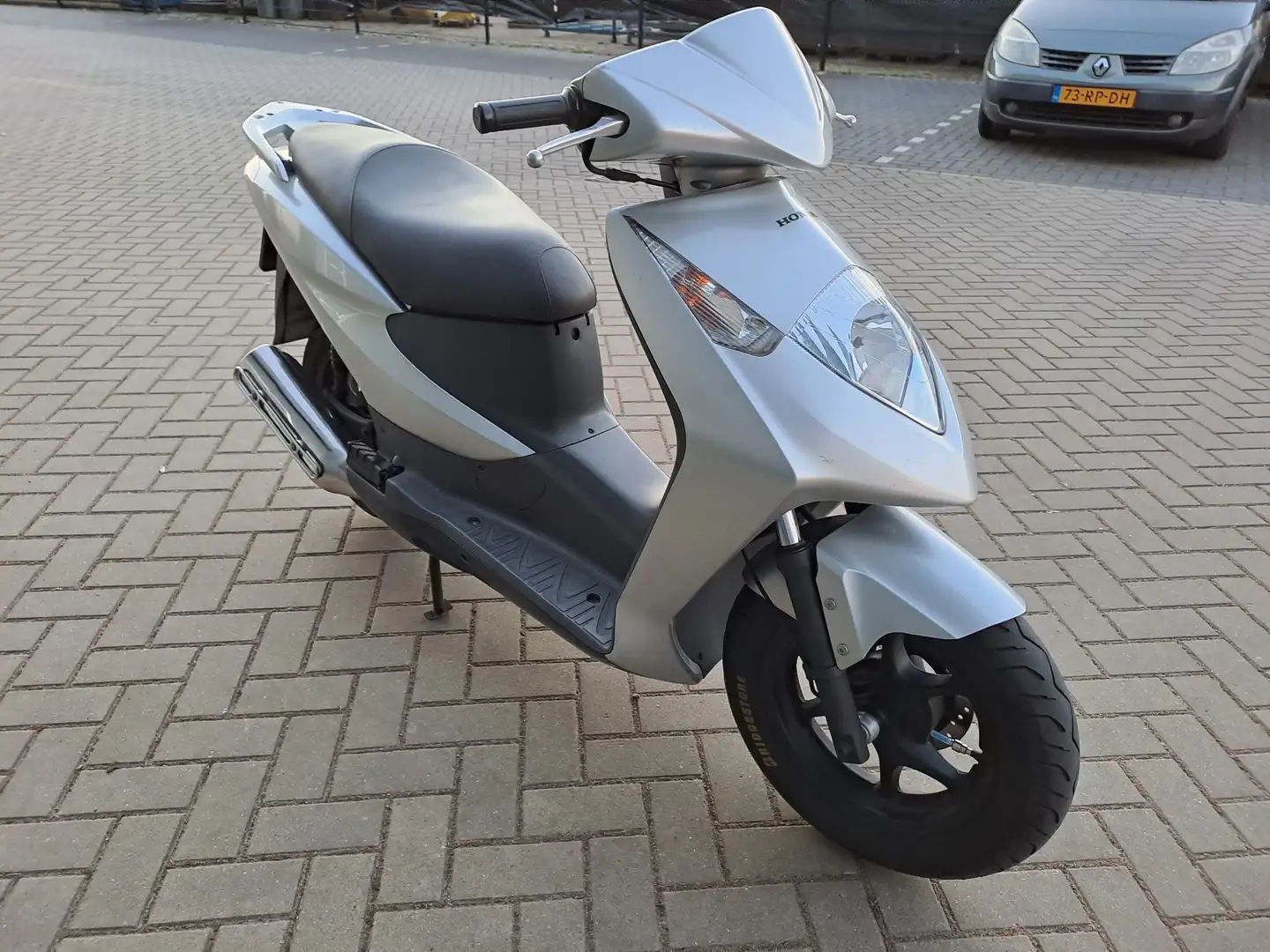 Honda SH 150i dylan Zilver - 2