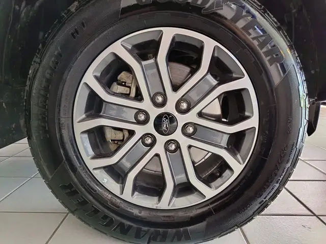 Ford Ranger view 13