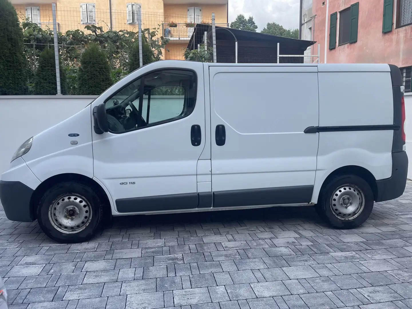 Renault Trafic 1.9 Ice - 2