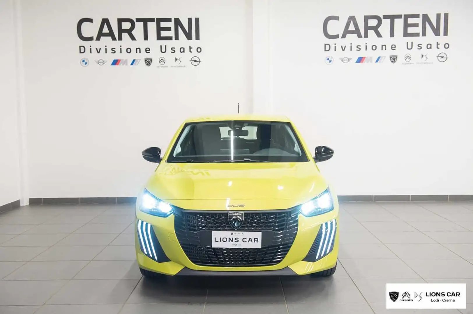 Peugeot 208 2ª serie Hybrid 100 e-DCS6 Style Jaune - 2