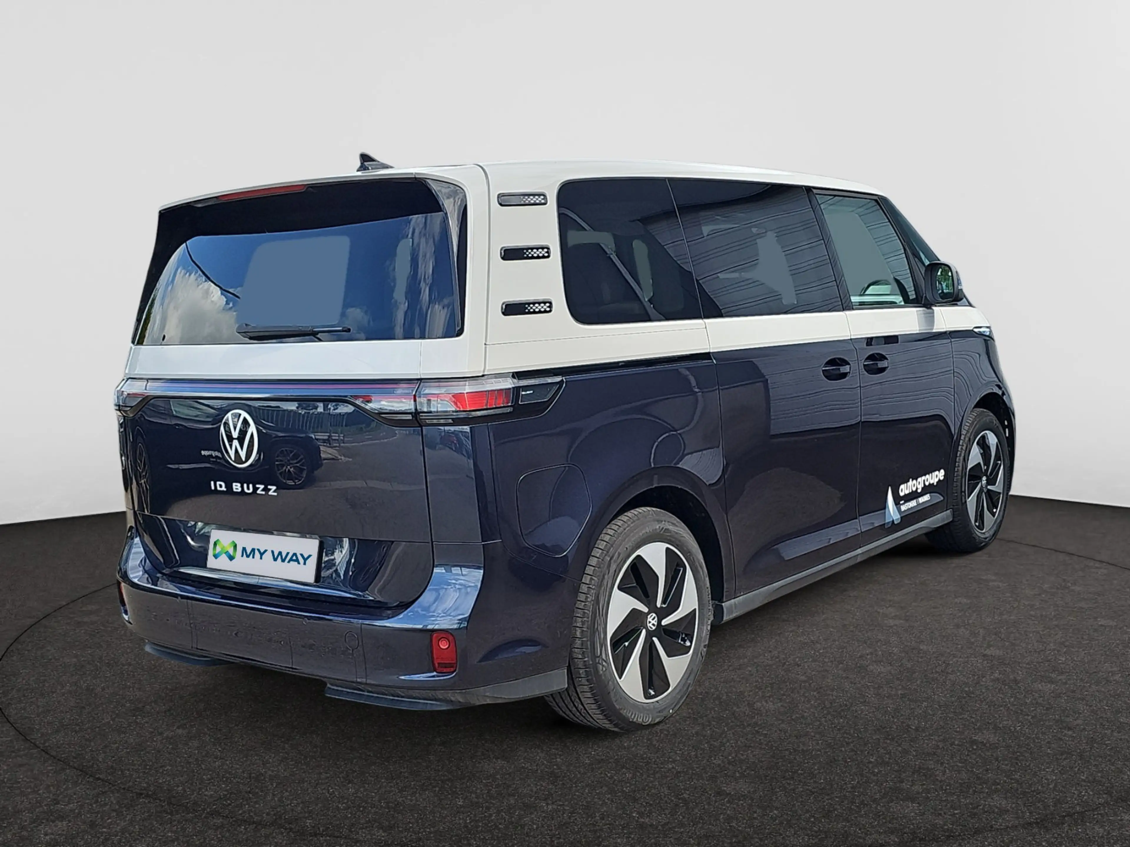 Volkswagen ID. Buzz ID.Buzz 77 kWh Pro — photo 9