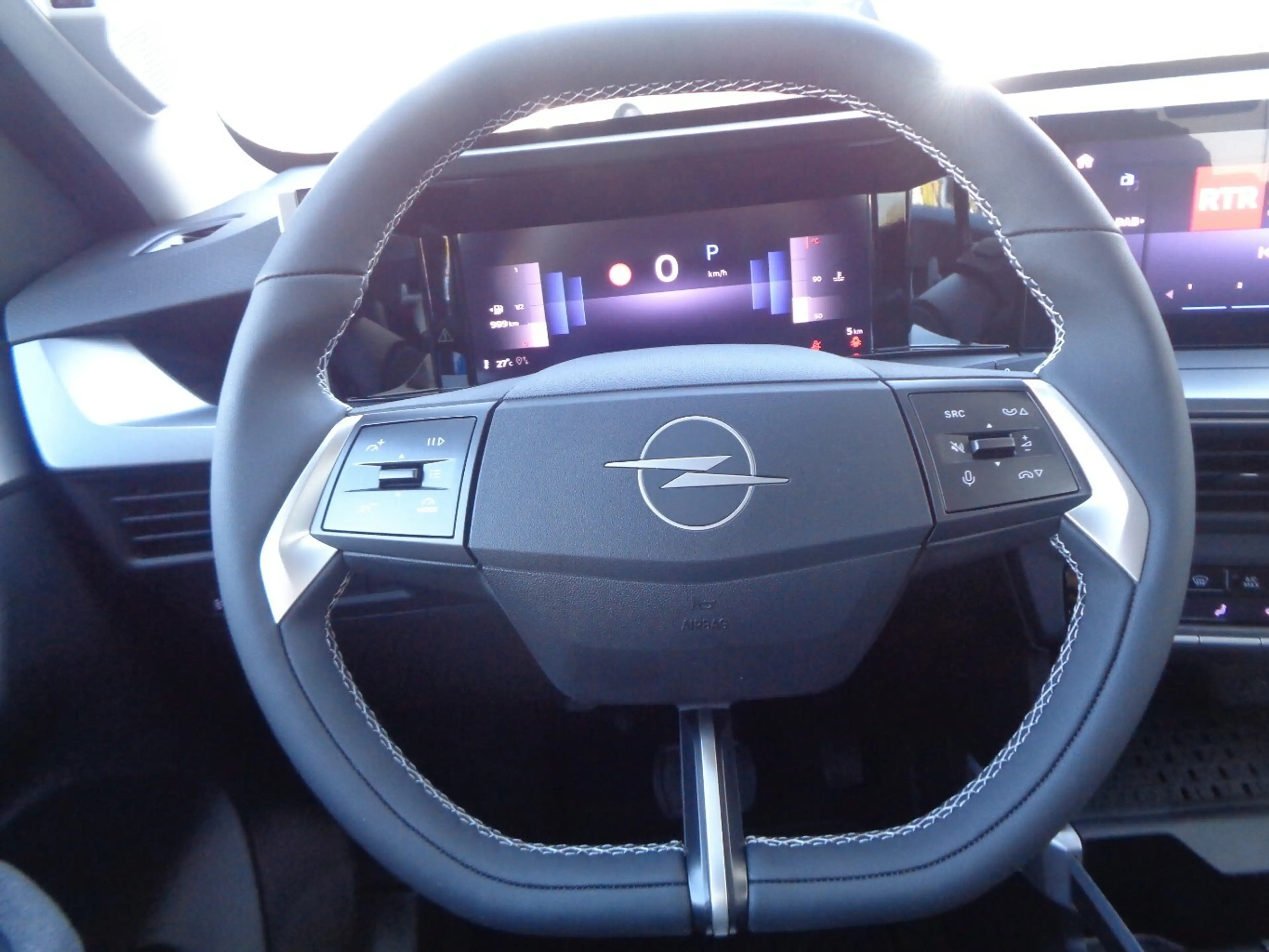 Opel Frontera Ultimate 1.2 107 kW Mild Hybrid — photo 13