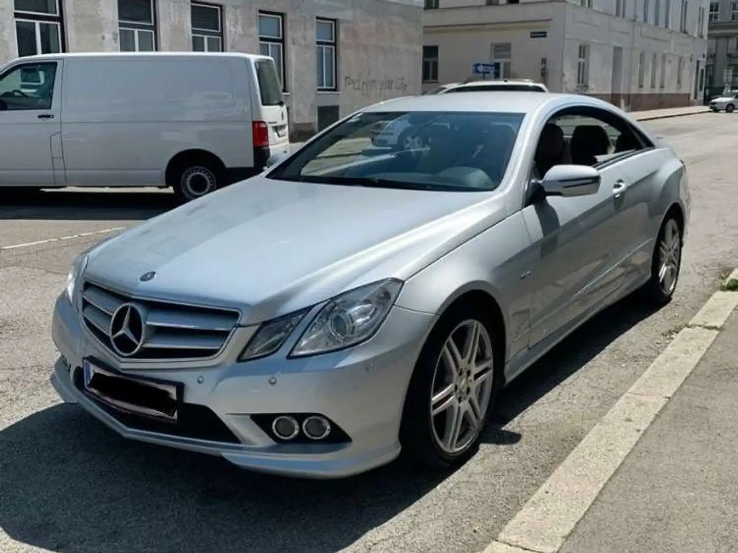 Mercedes-Benz E 350 E 350 BlueEfficiency CDI Aut. Silber - 2