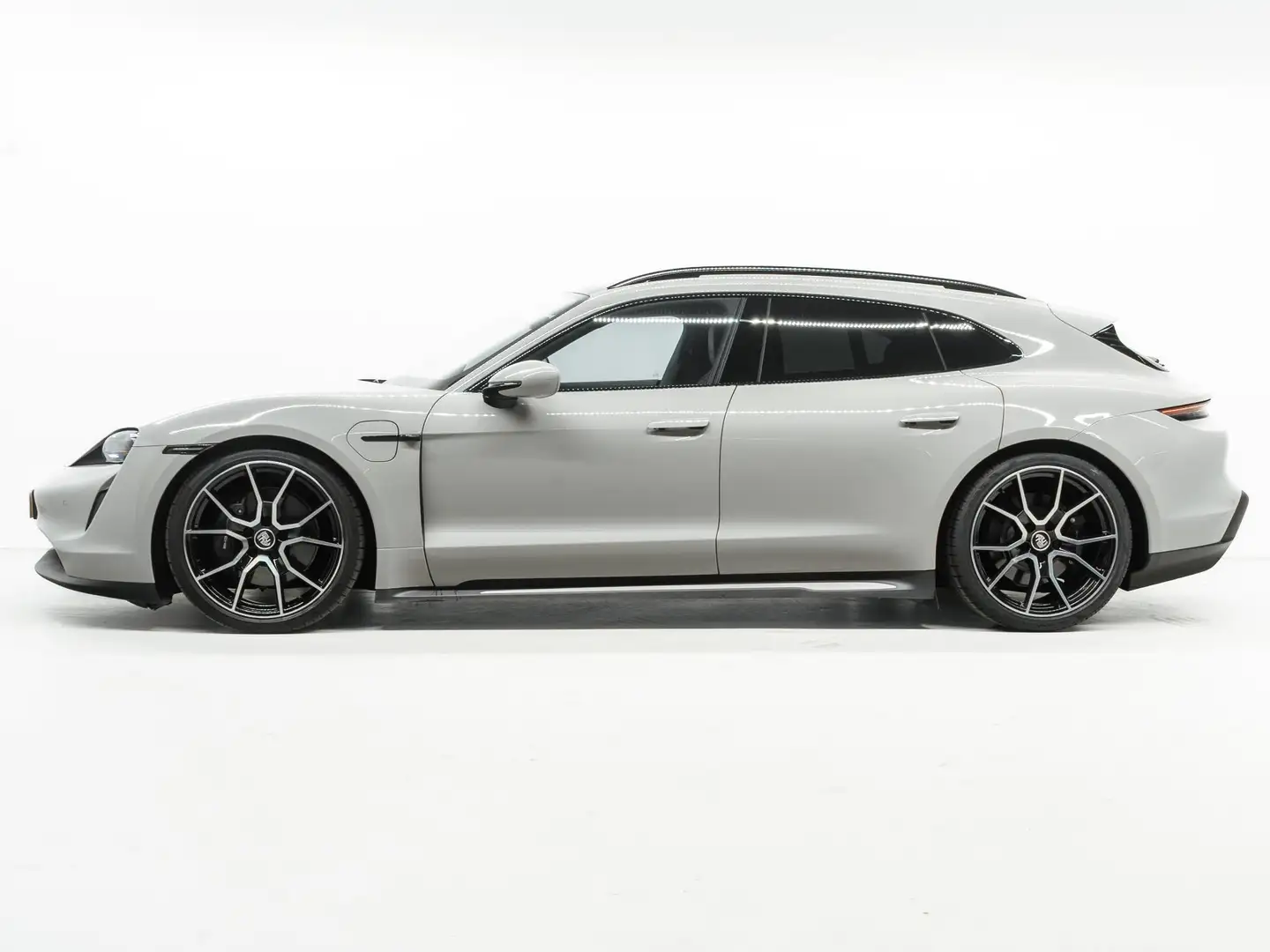 Porsche Taycan Sport Turismo Grijs - 2