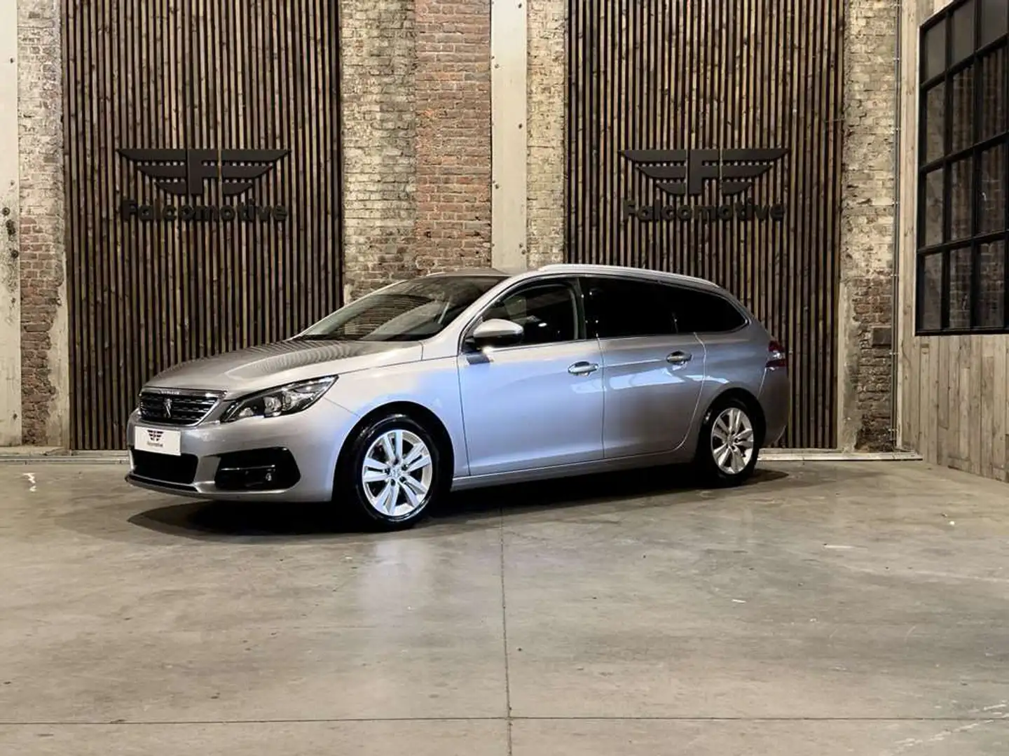 Peugeot 308 1.2 PureTech*AUT*ALLURE*ADAP. CRUISE*360 CAM*BRE Gris - 2