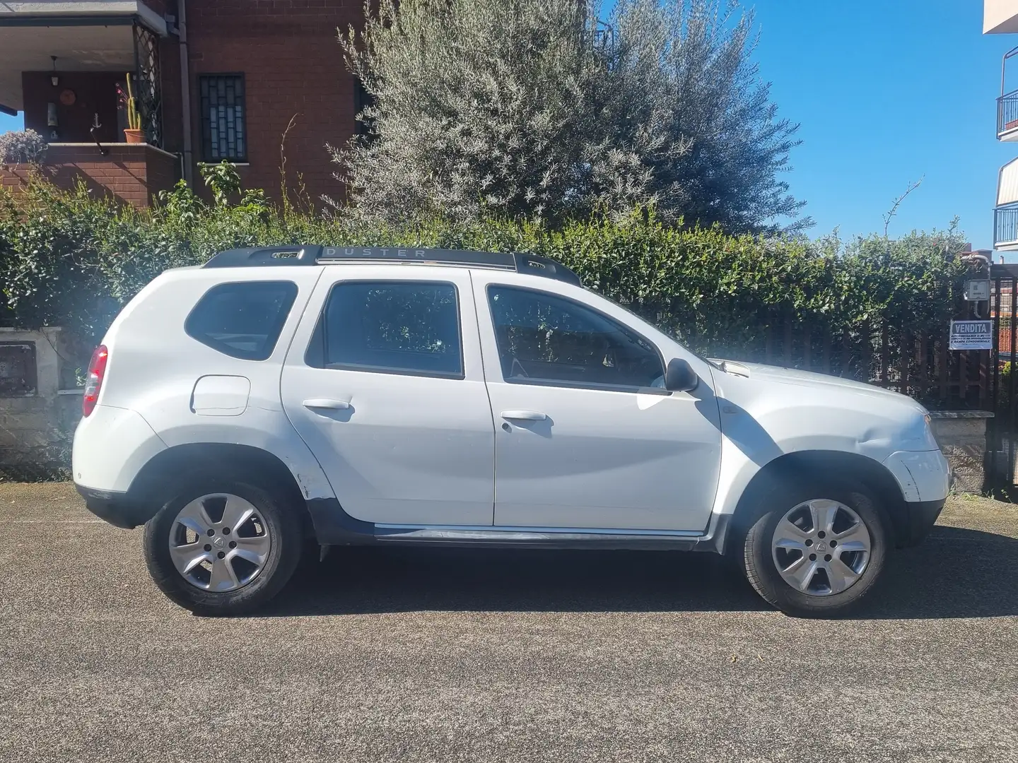 Dacia Duster Duster I 2014 1.5 dci Laureate 4x2 s Bianco - 1