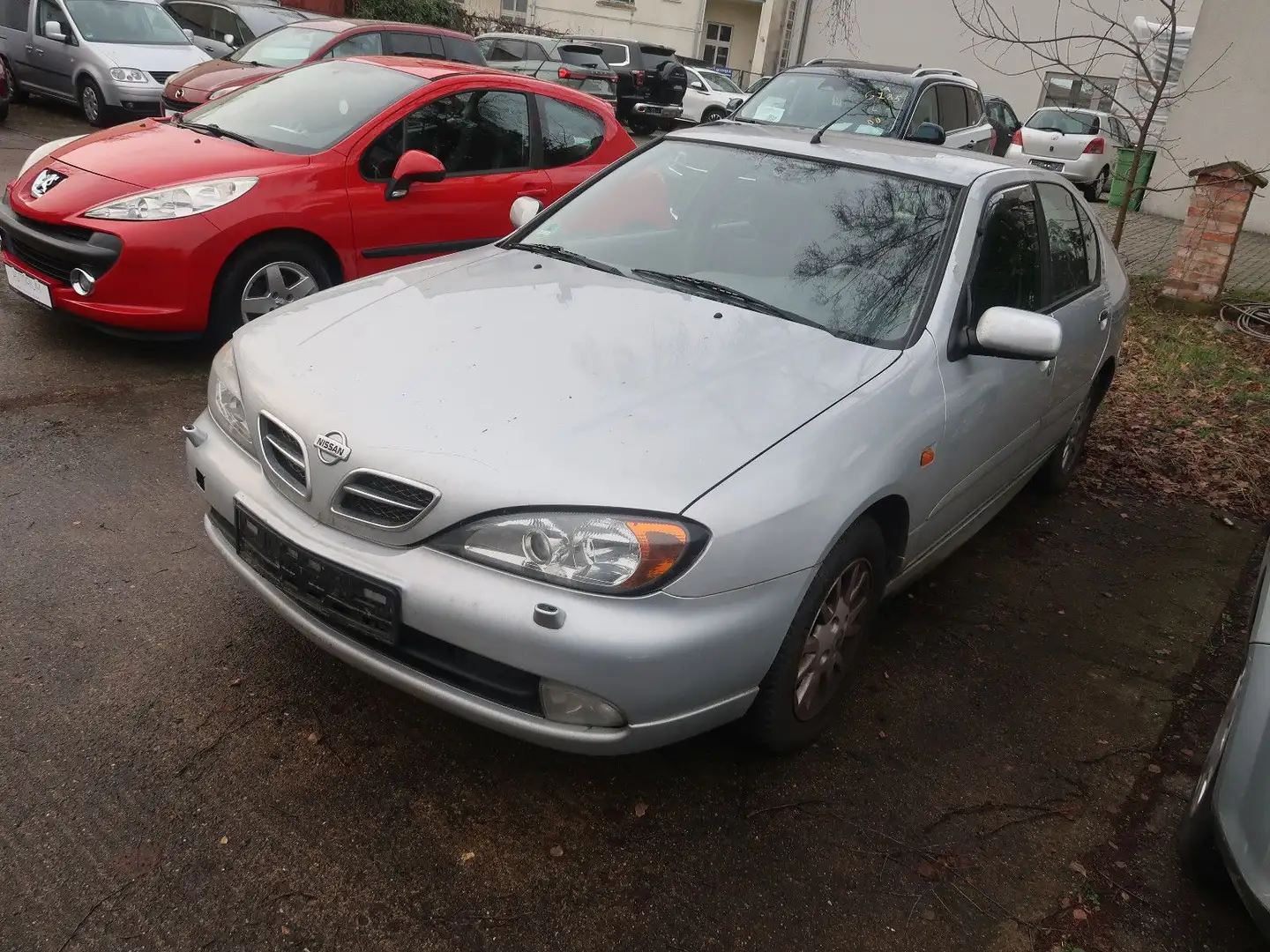 Nissan Primera 1.8 Elegance Klimaautomatik Silber - 2