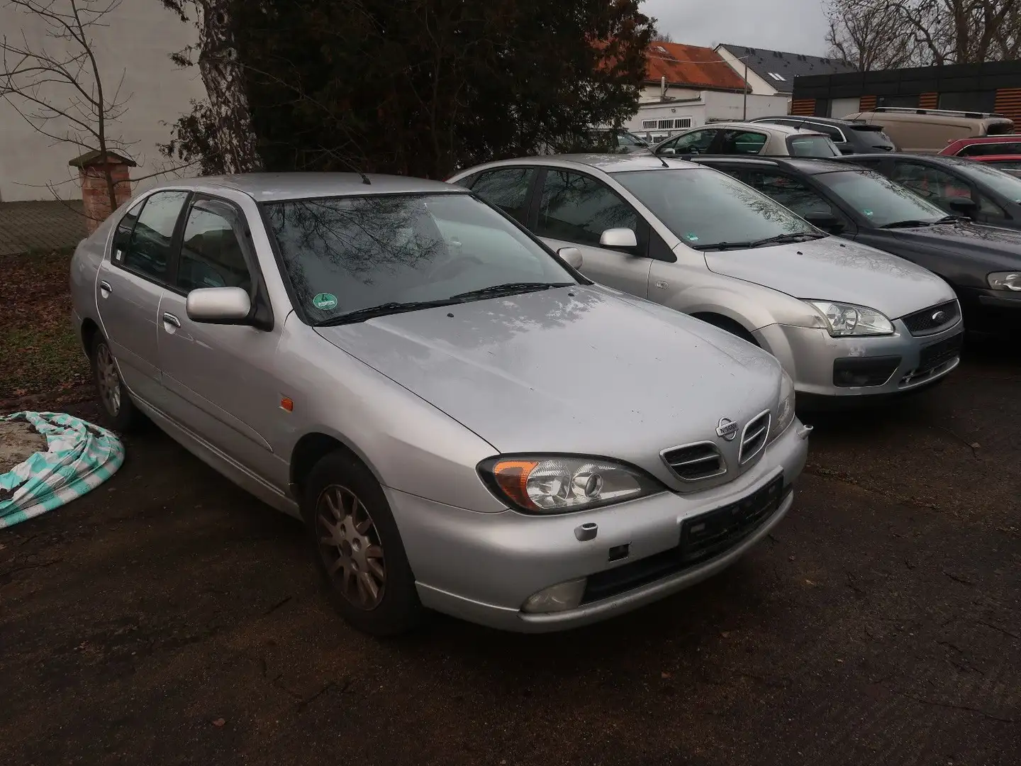 Nissan Primera 1.8 Elegance Klimaautomatik Silber - 1