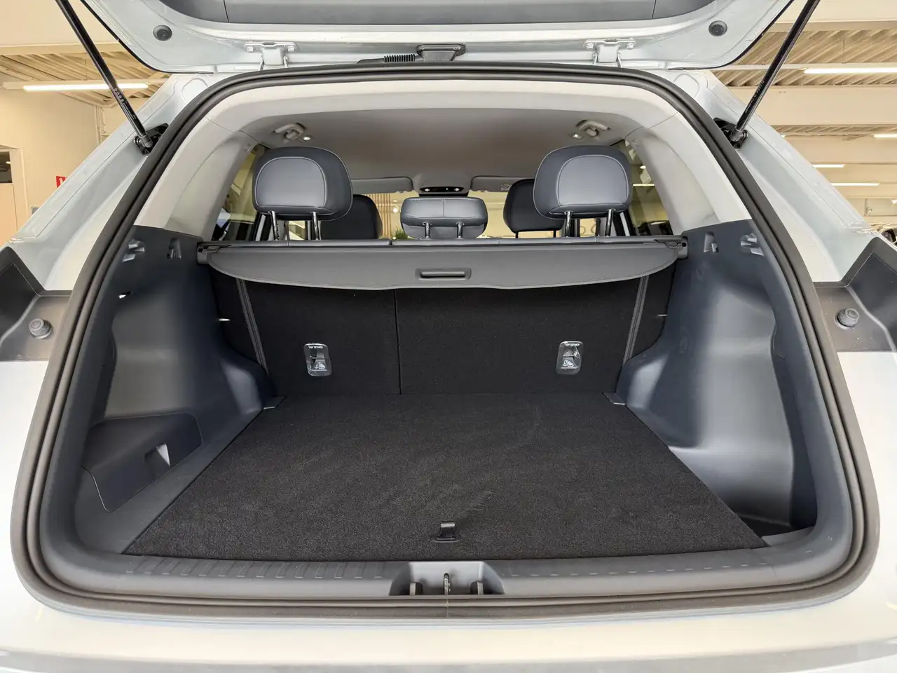 Geely Starray EM-i 2026 — фото 25