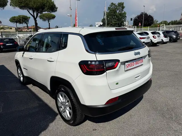 Jeep Compass view 5