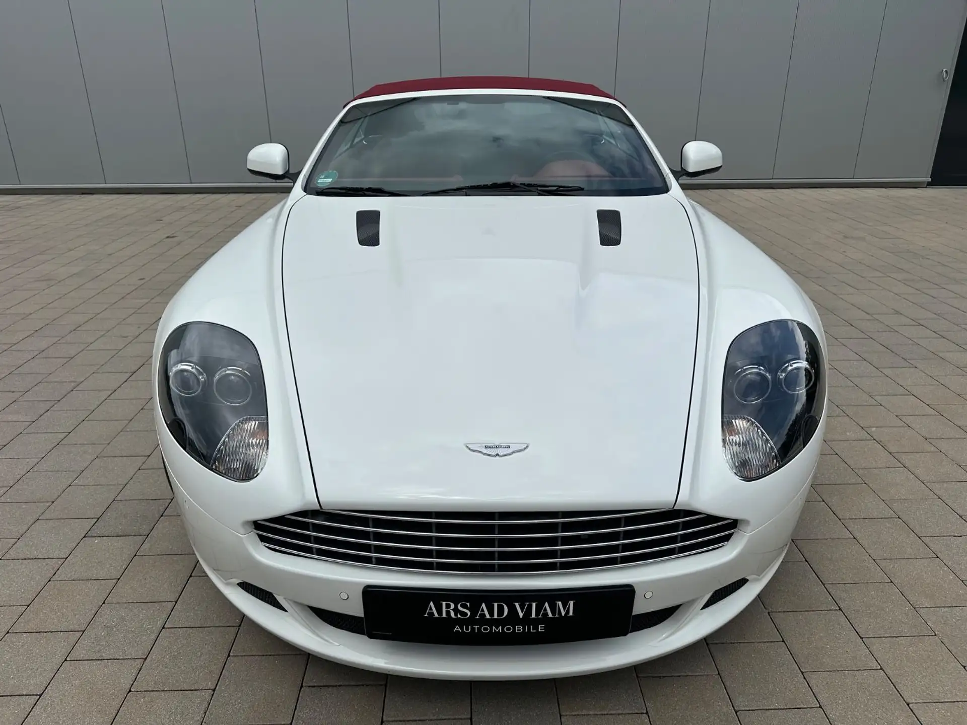 애스턴마틴 DB9 Volante 2011 흰색 사진 1