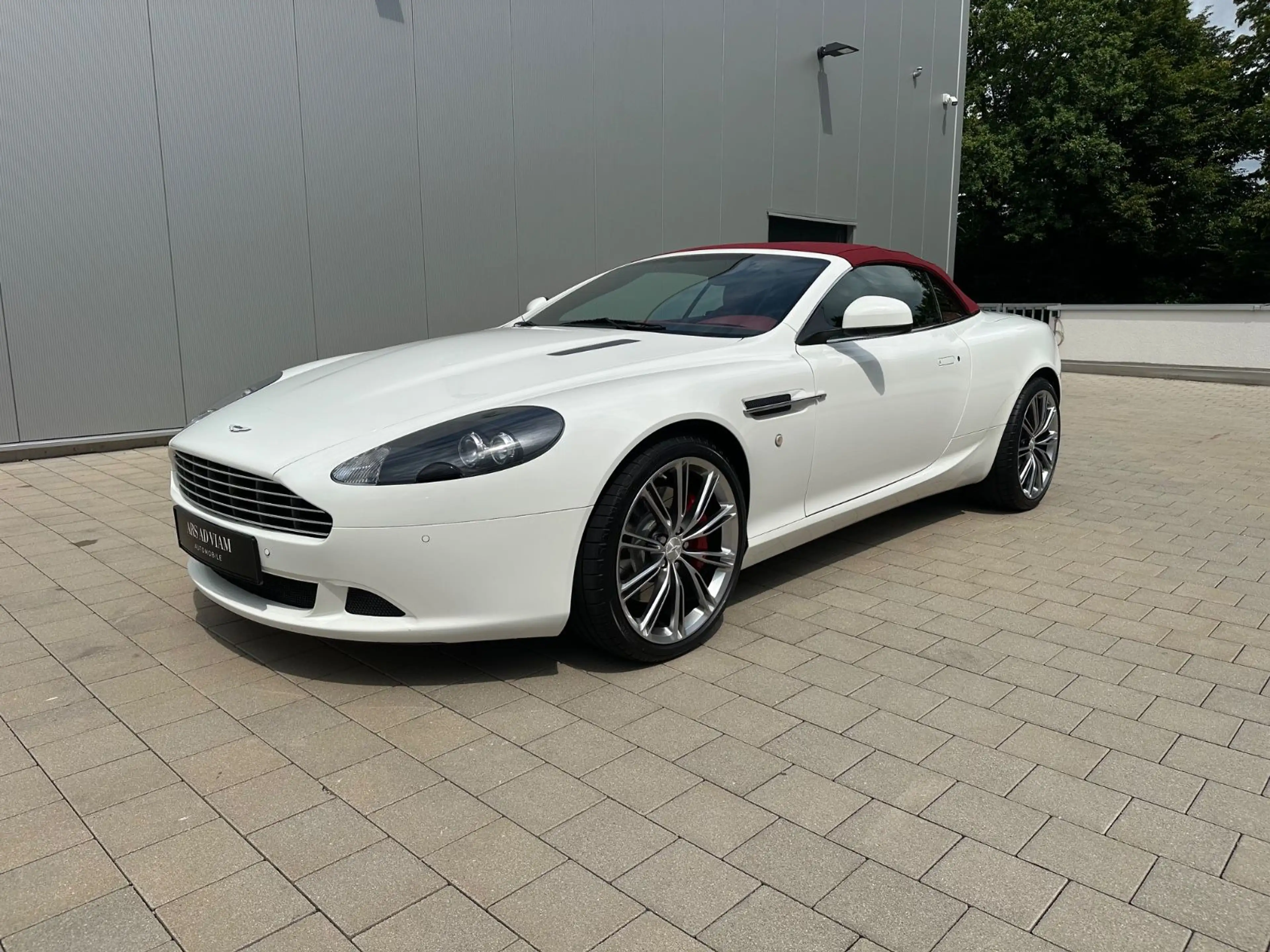 Aston Martin DB9 Volante 6.0 Touchtronic — photo 5