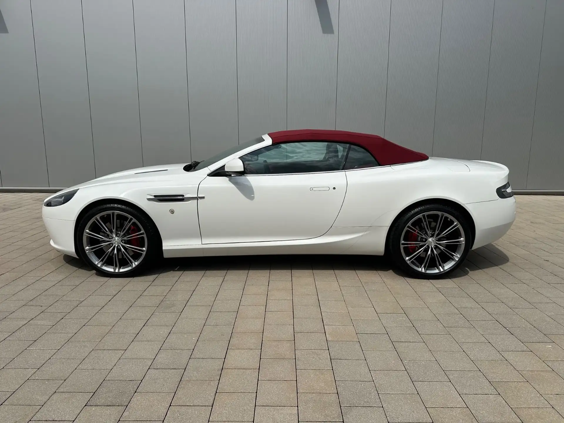 애스턴마틴 DB9 Volante 2011 흰색 사진 4